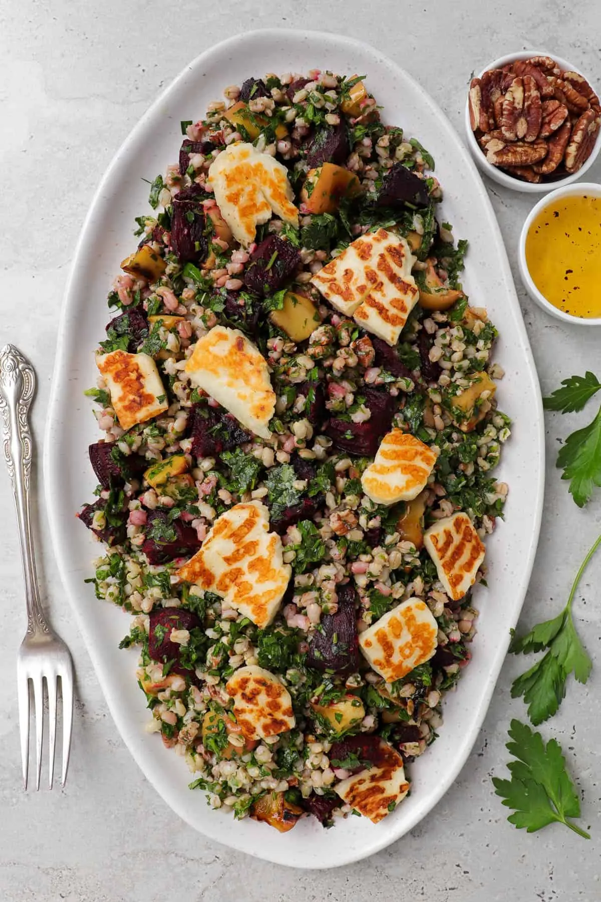 Apple Beetroot Halloumi Salad