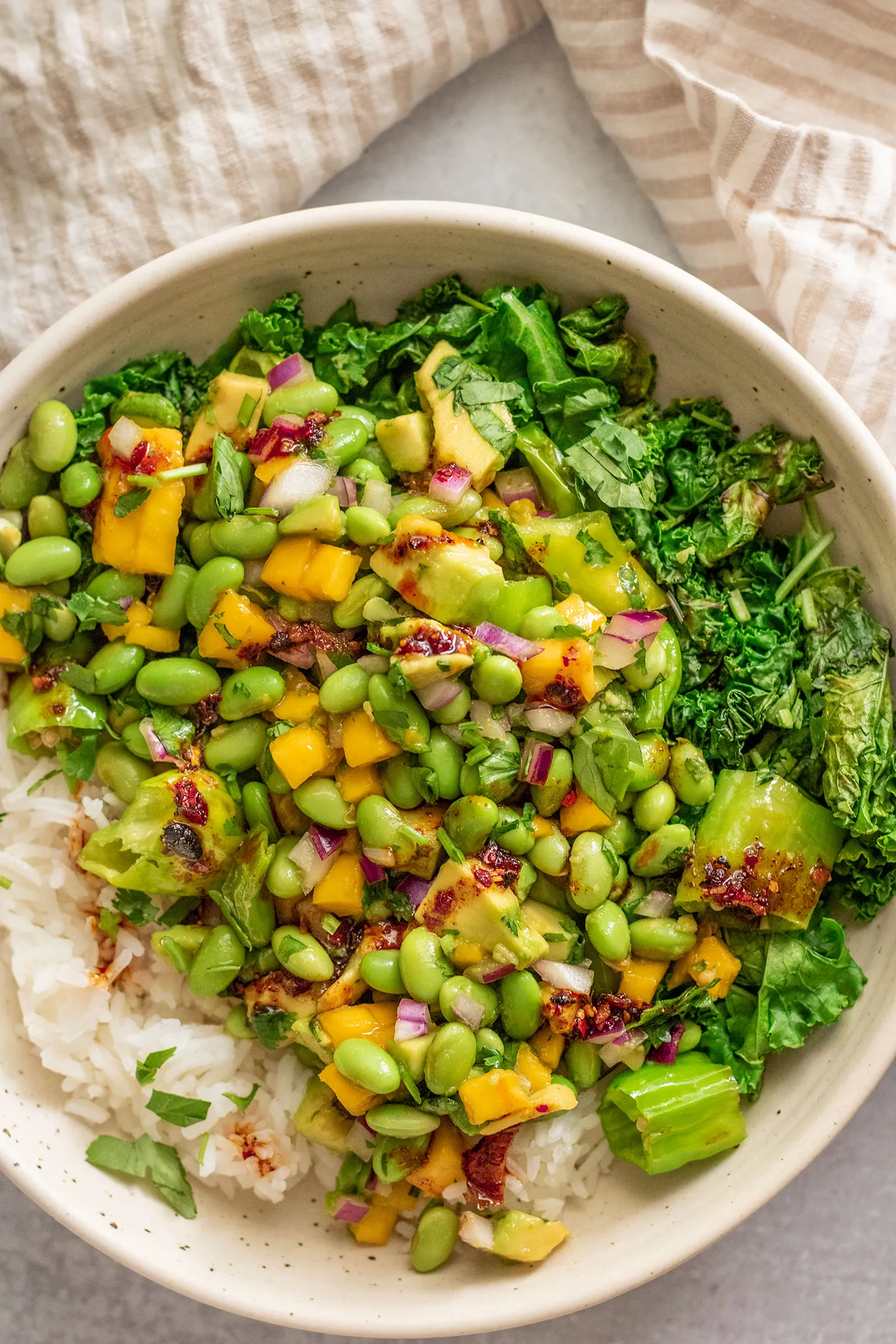 Avocado Mango Salad Bowl