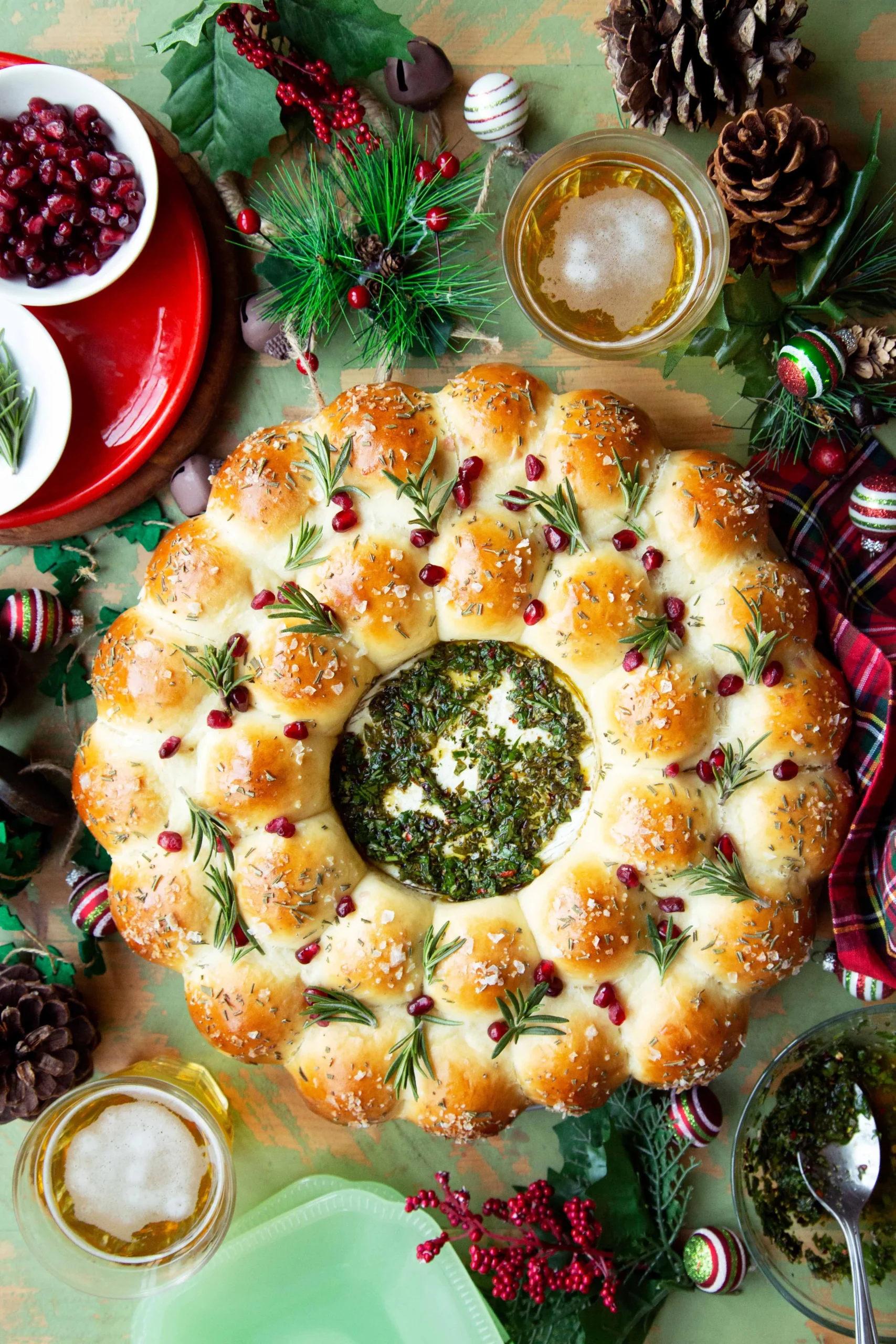 Bread Wreath Baked Brie