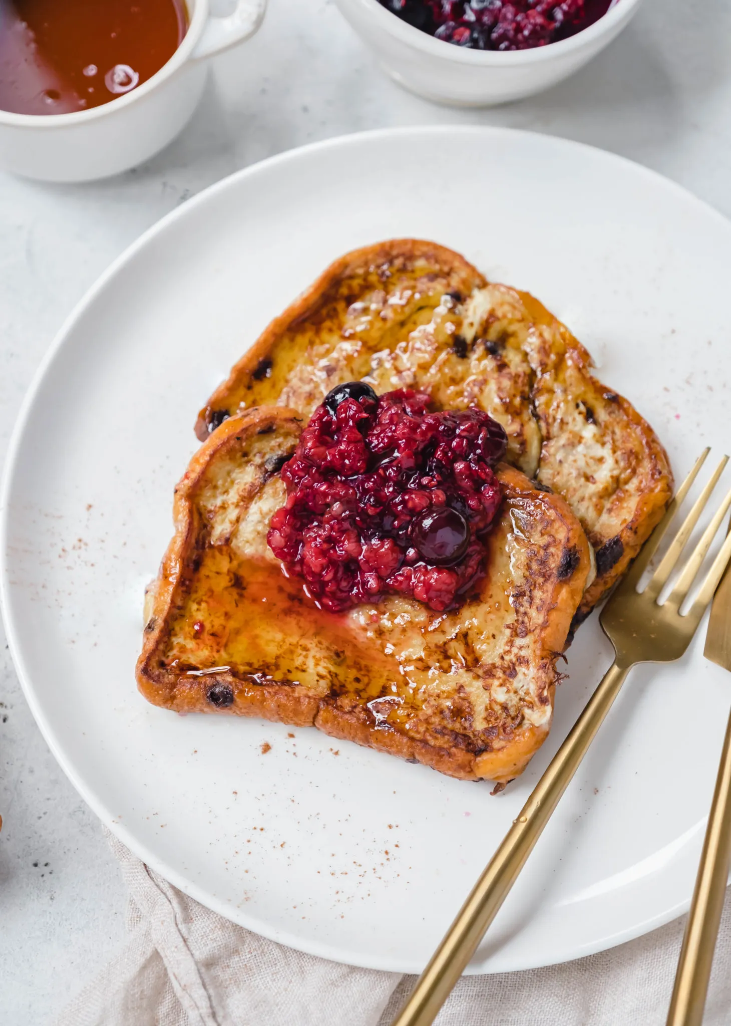 Brioche French Toast with Berries and Caramel Sauce