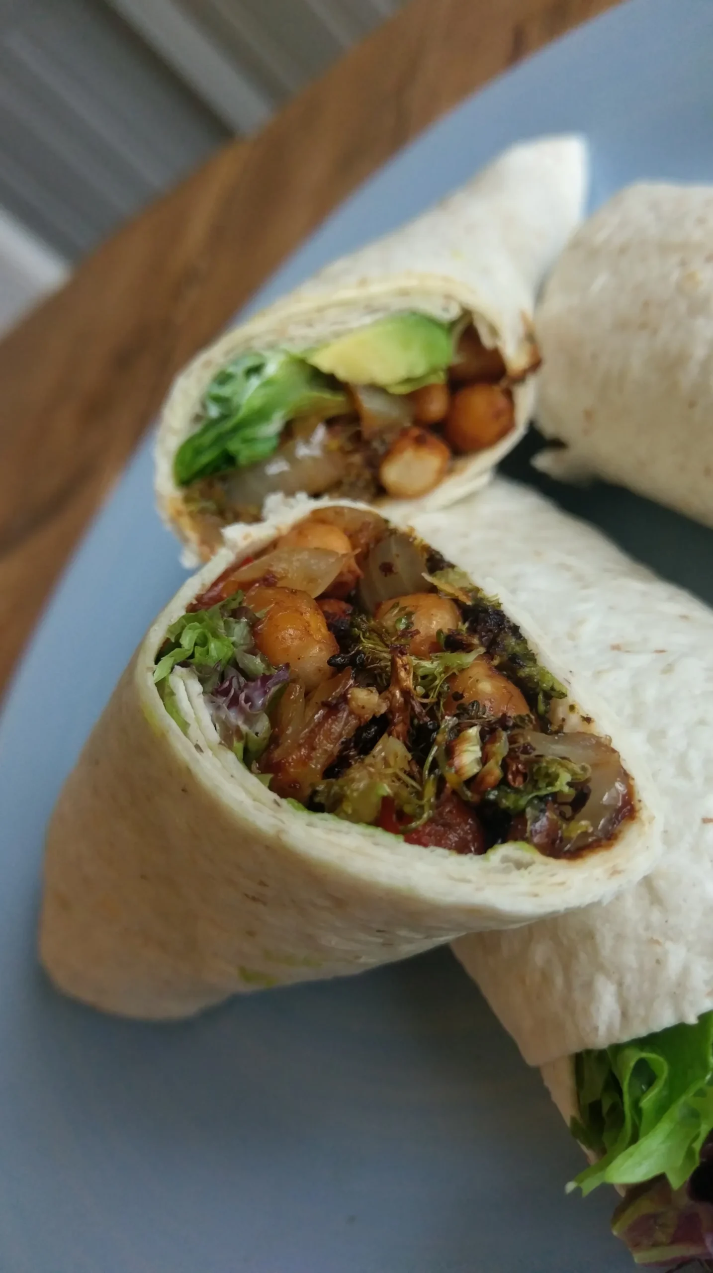 Burritos with Roasted Chickpeas and Broccoli