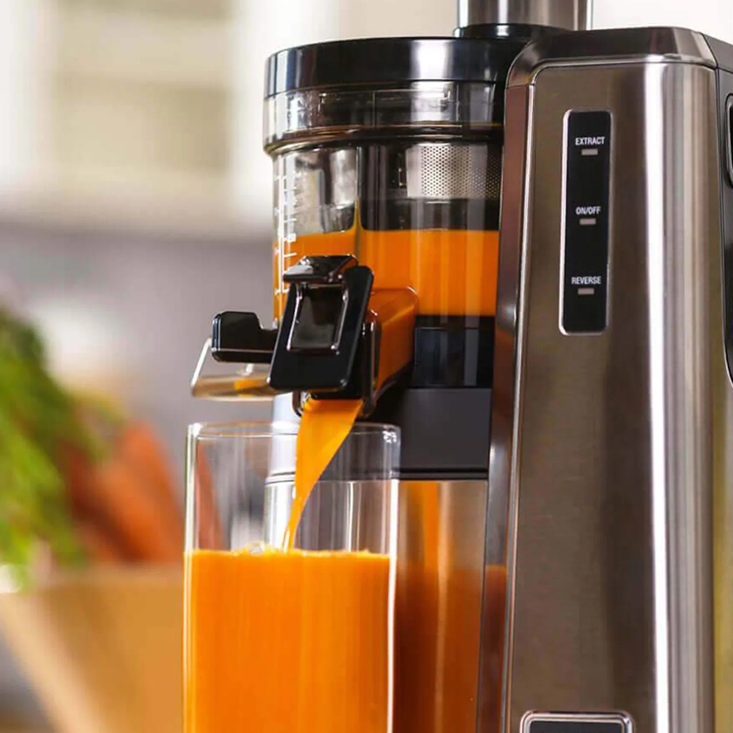 Carrot Mango Juice (Juicer or Blender)