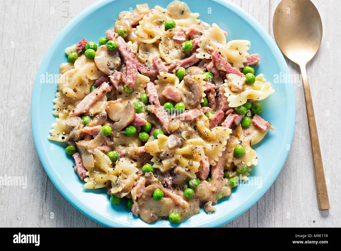 Champignon Ham Sauce for Pasta