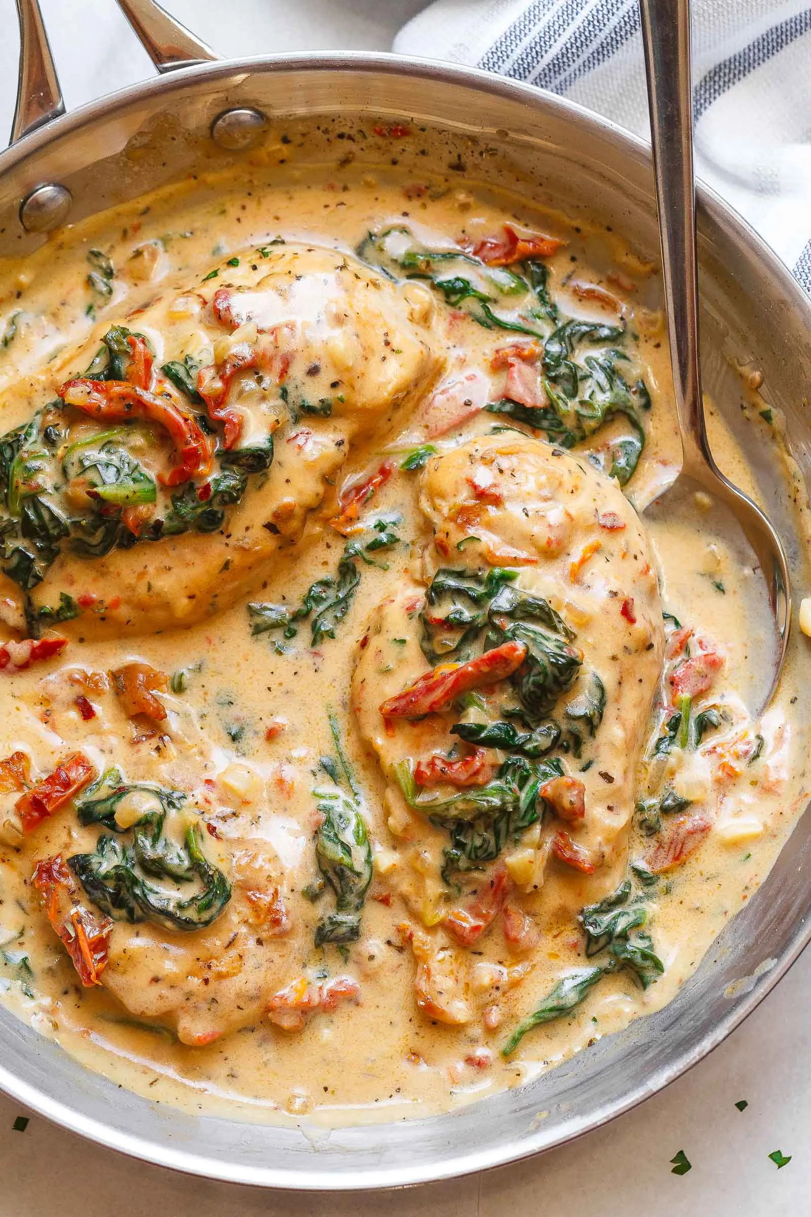 Chicken Breasts Creamy Spinach Sauce