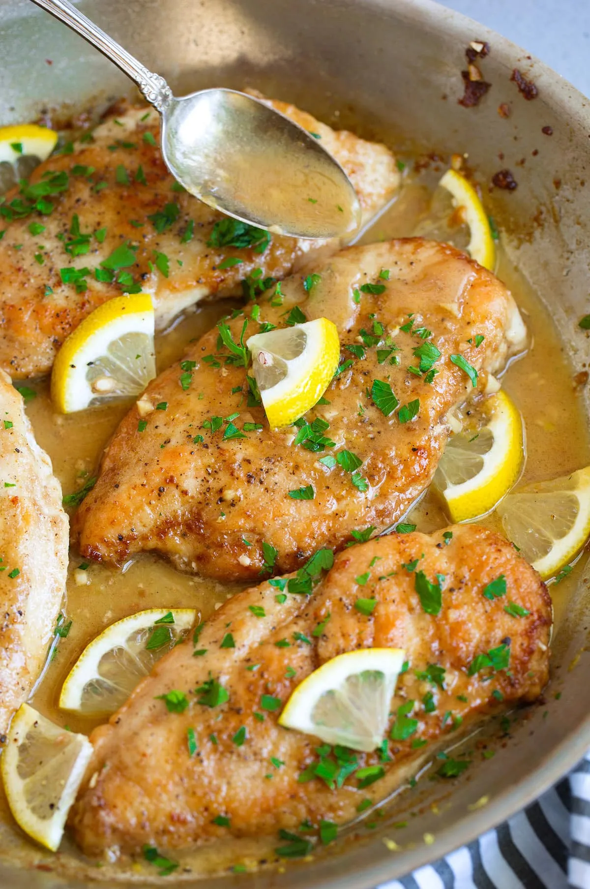 Chicken with Lemon Butter Sauce