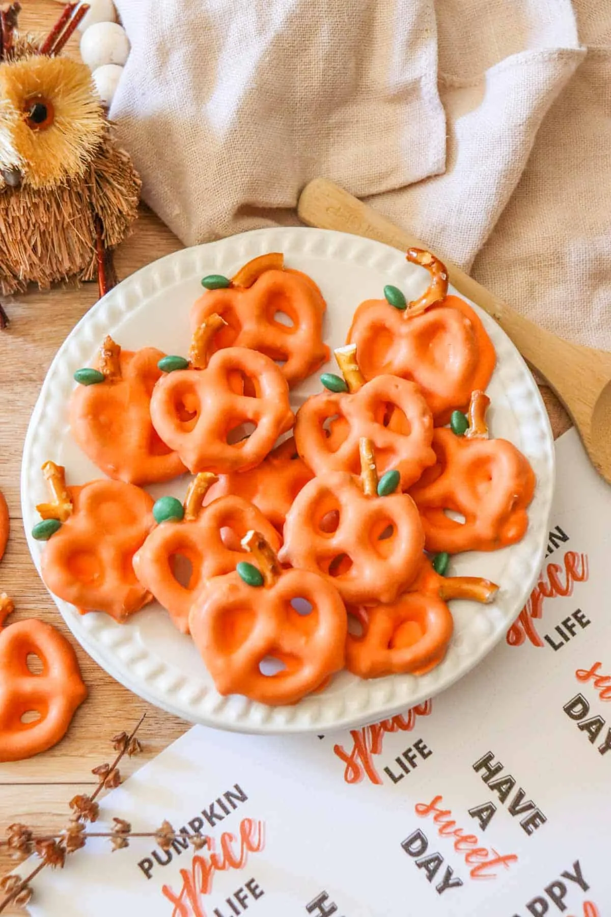 Chocolate Covered Pretzels Pumpkins