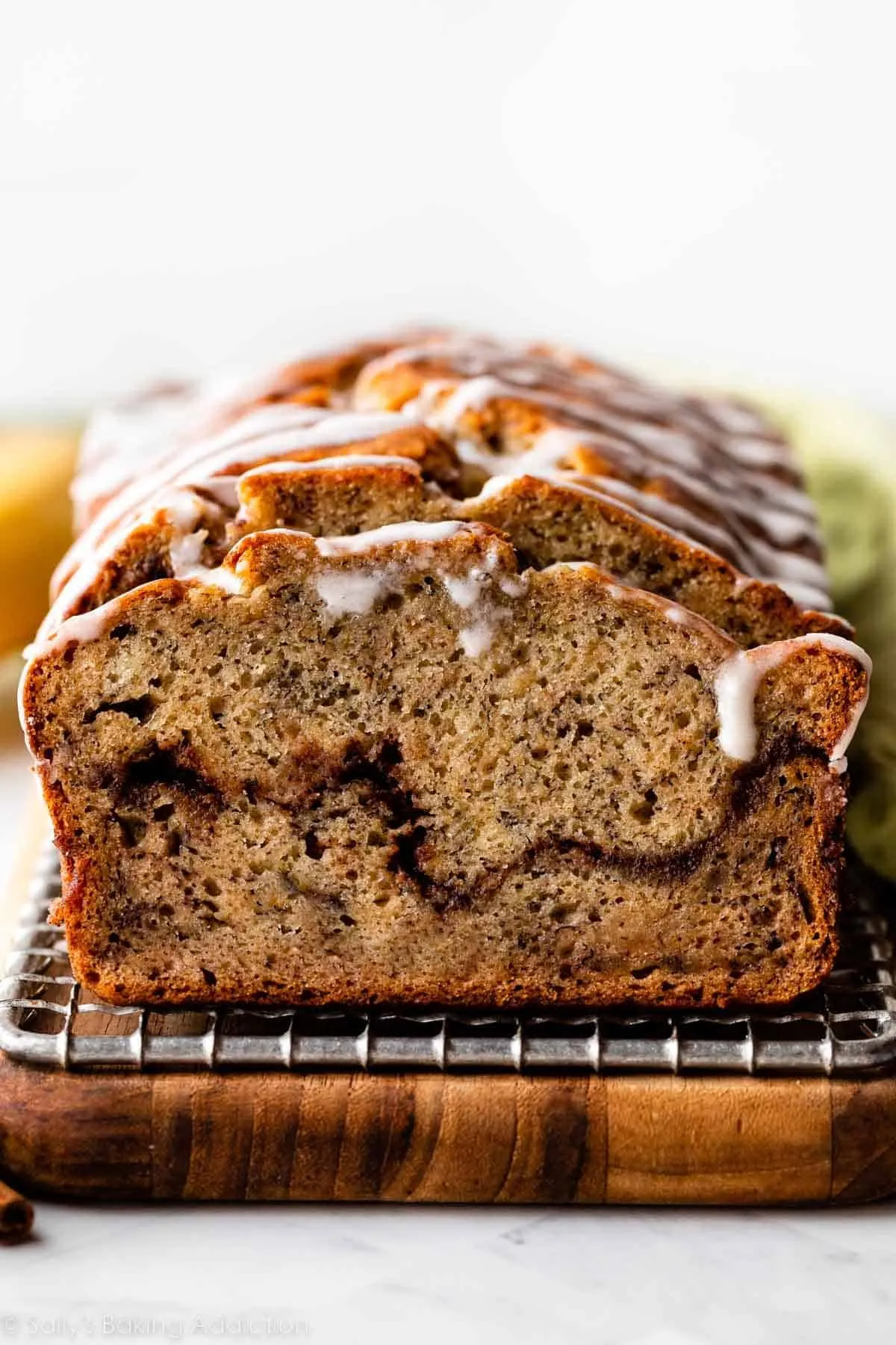 Cinnamon Crunch Swirled Banana Bread