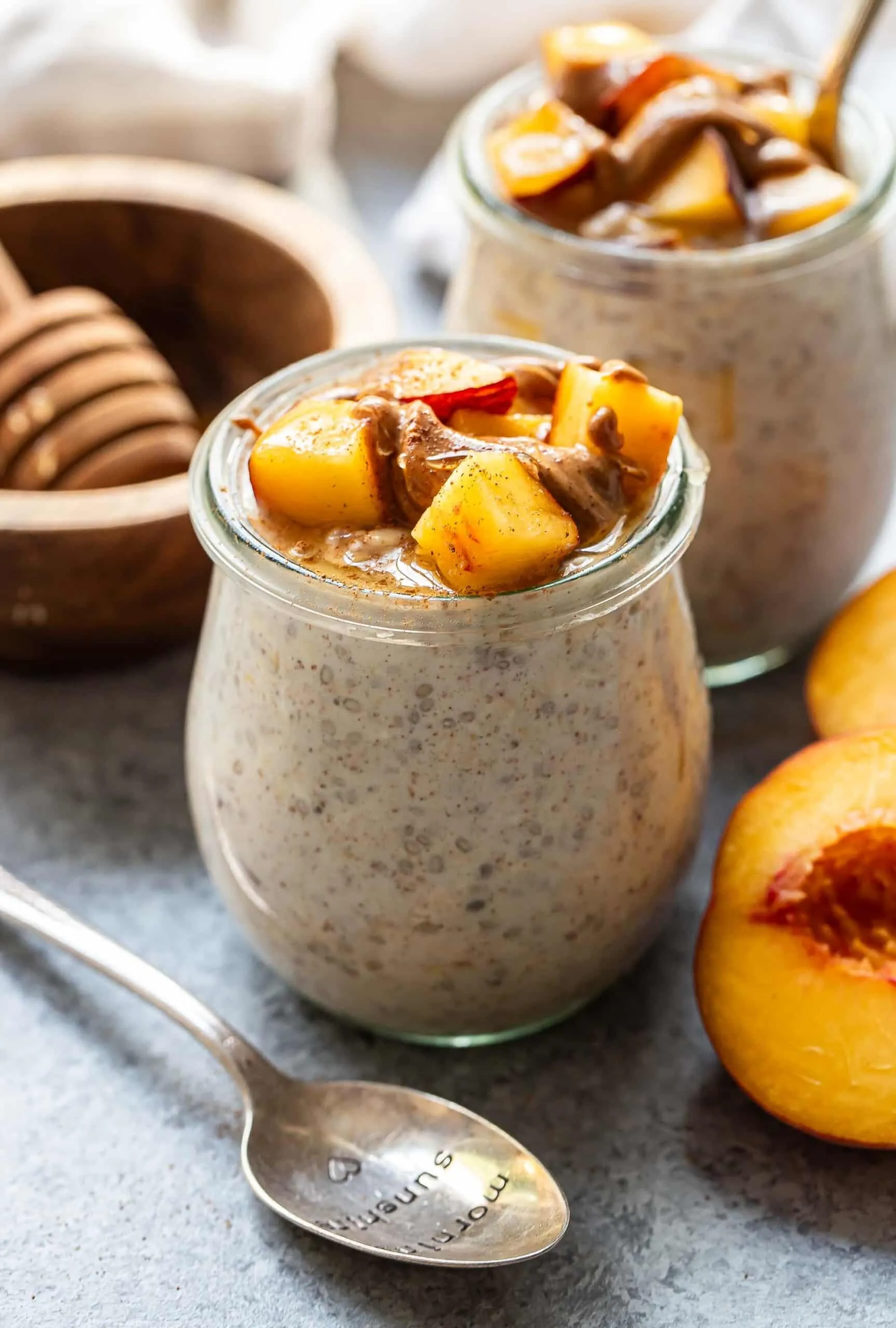 Cinnamon Honey Peach Overnight Oats