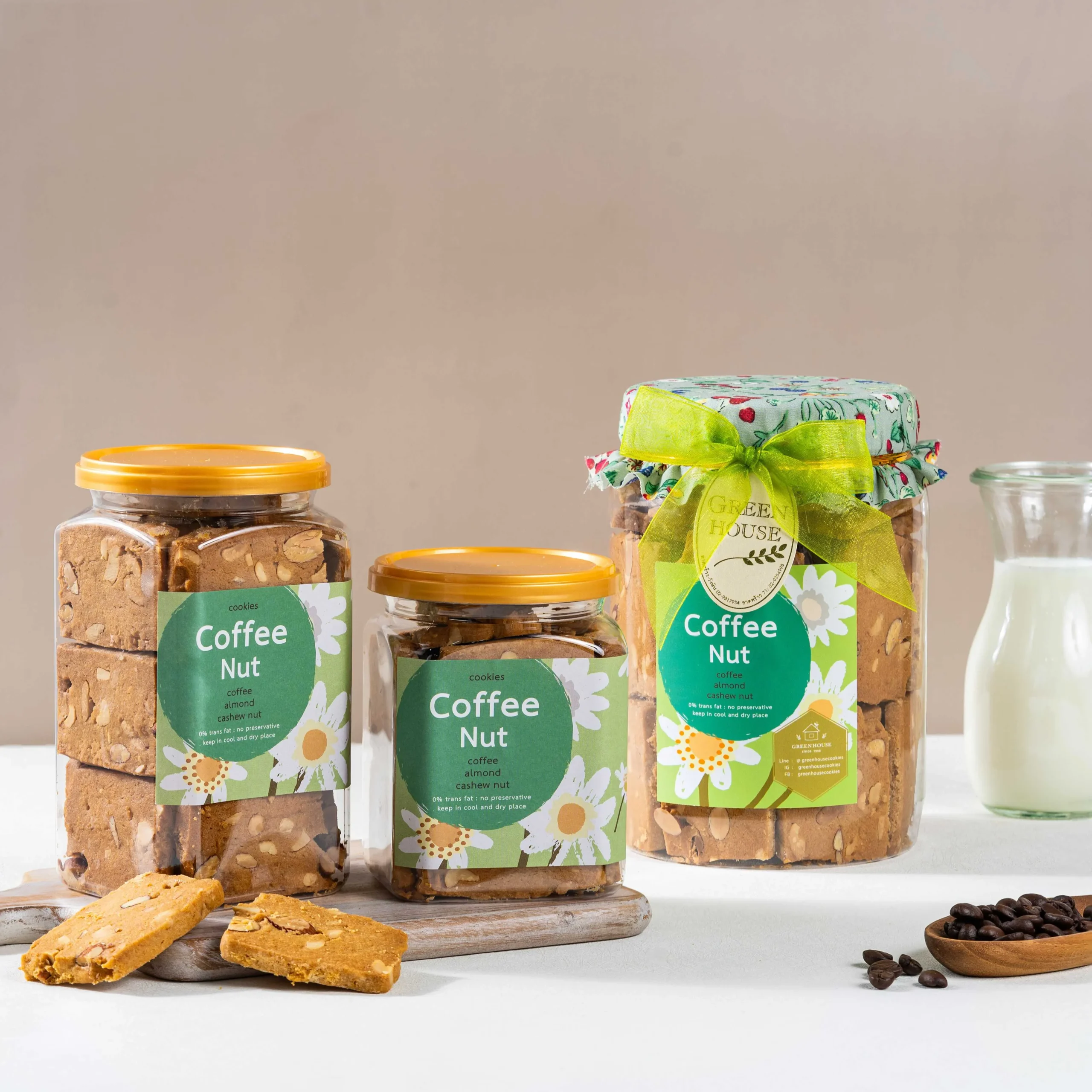 Coffee and Nut Cookies