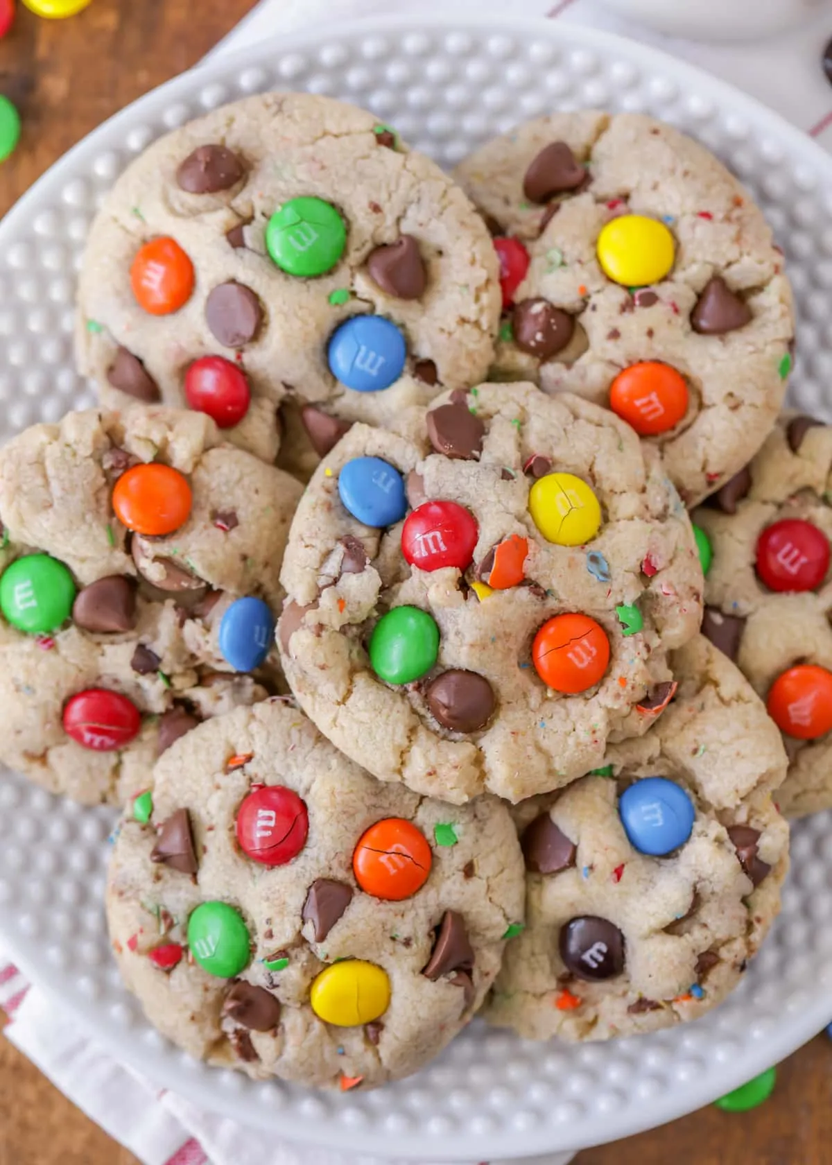 Cookies Cream Chocolate Chip Cookies with Cookies Screem M&Ms