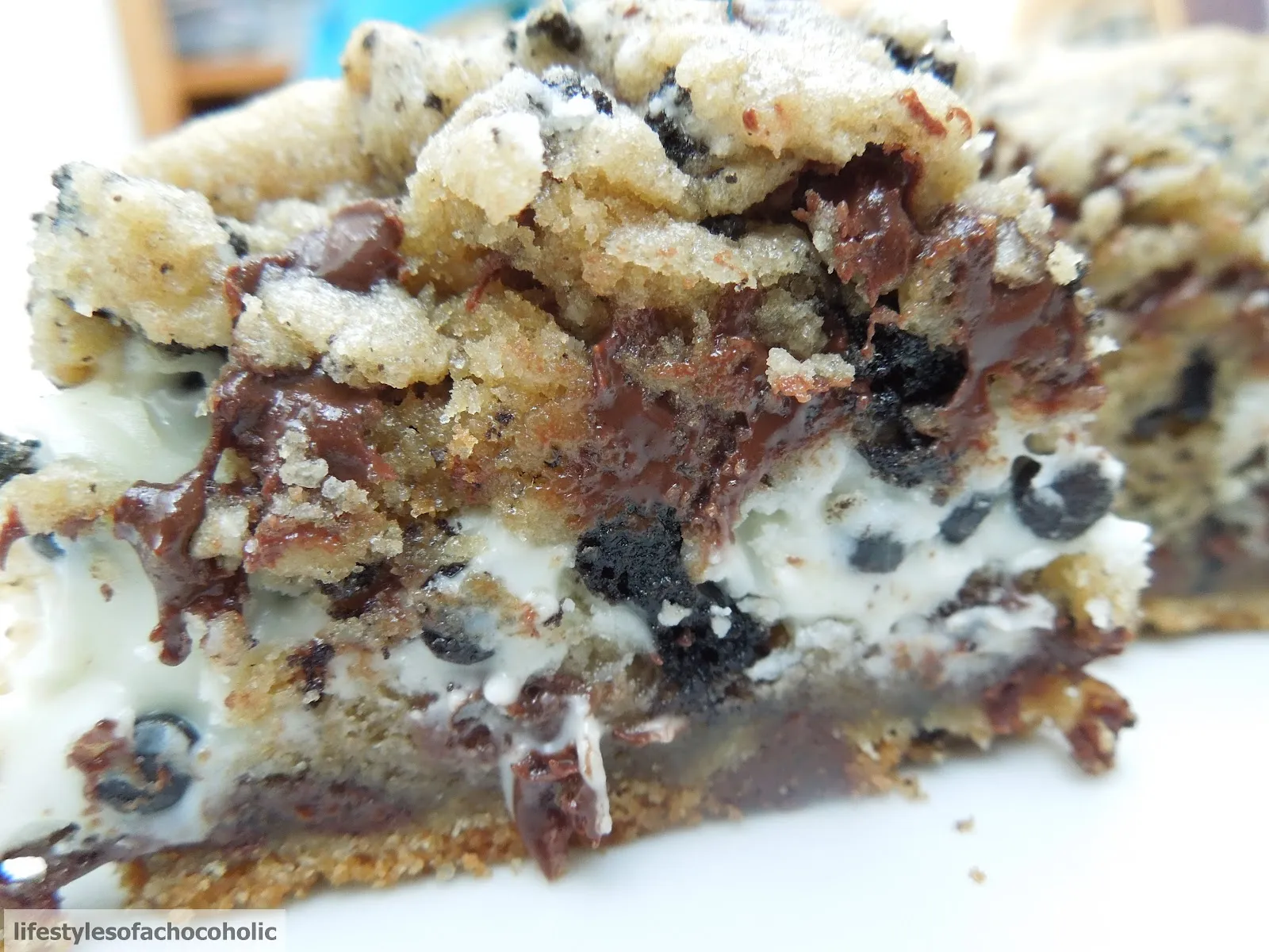 Cookies and Cream Chocolate Cookie Bars