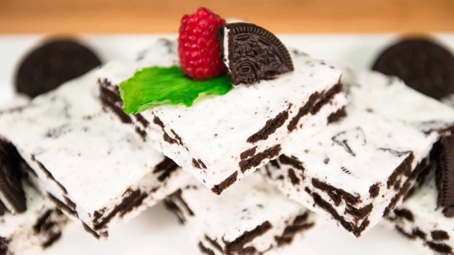 Cookies and Cream Marshmallow Bars