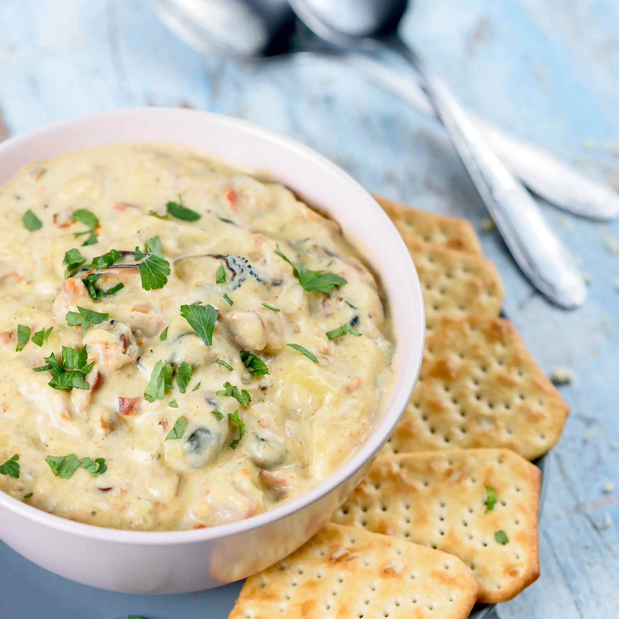 Crock Pot Clam Chowder