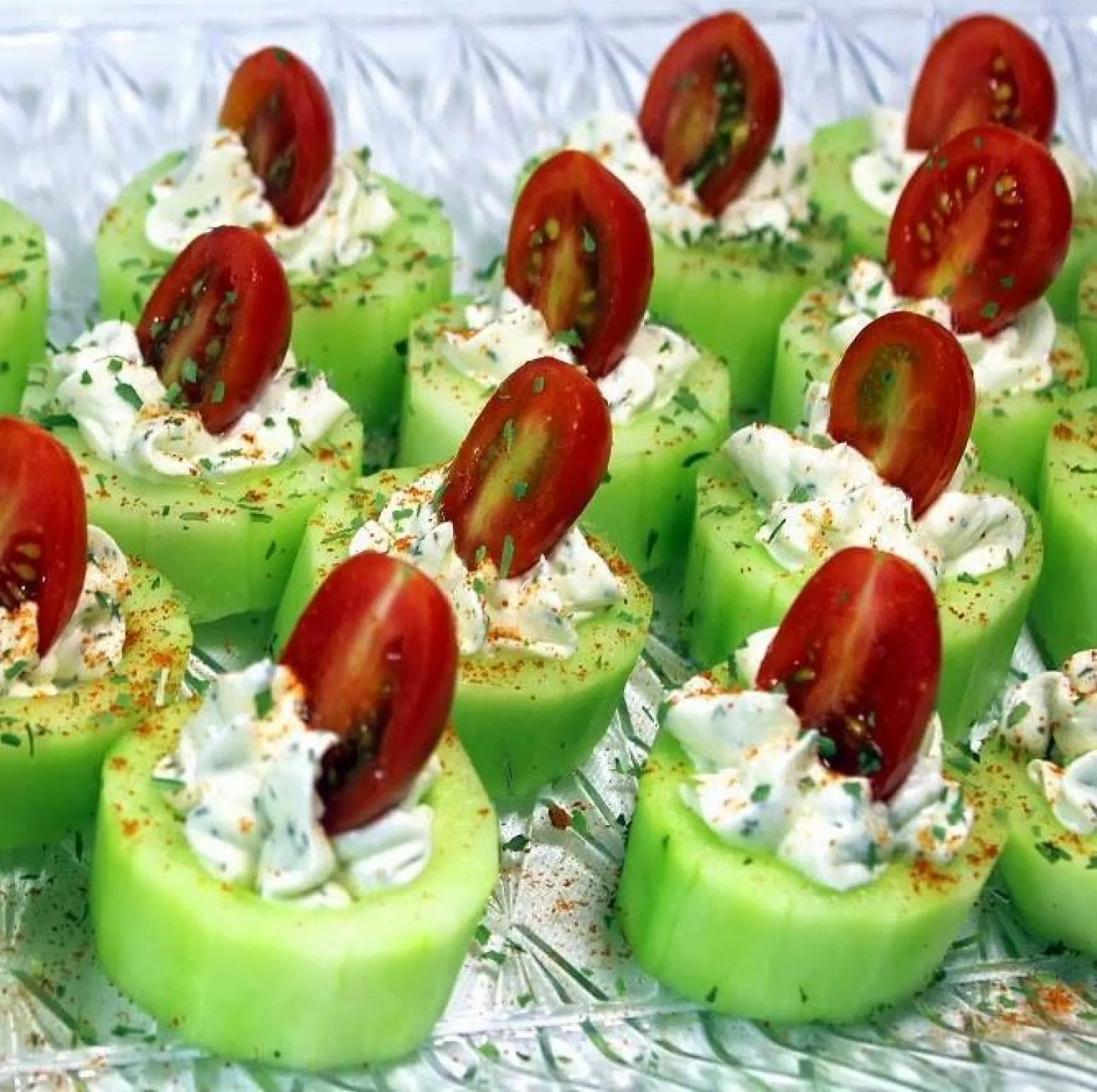 Cucumber Tomato Appetizer Bites