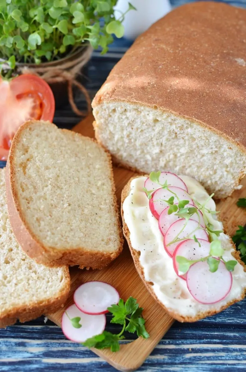 Daks Honeyed Beet Oat Bran Bread