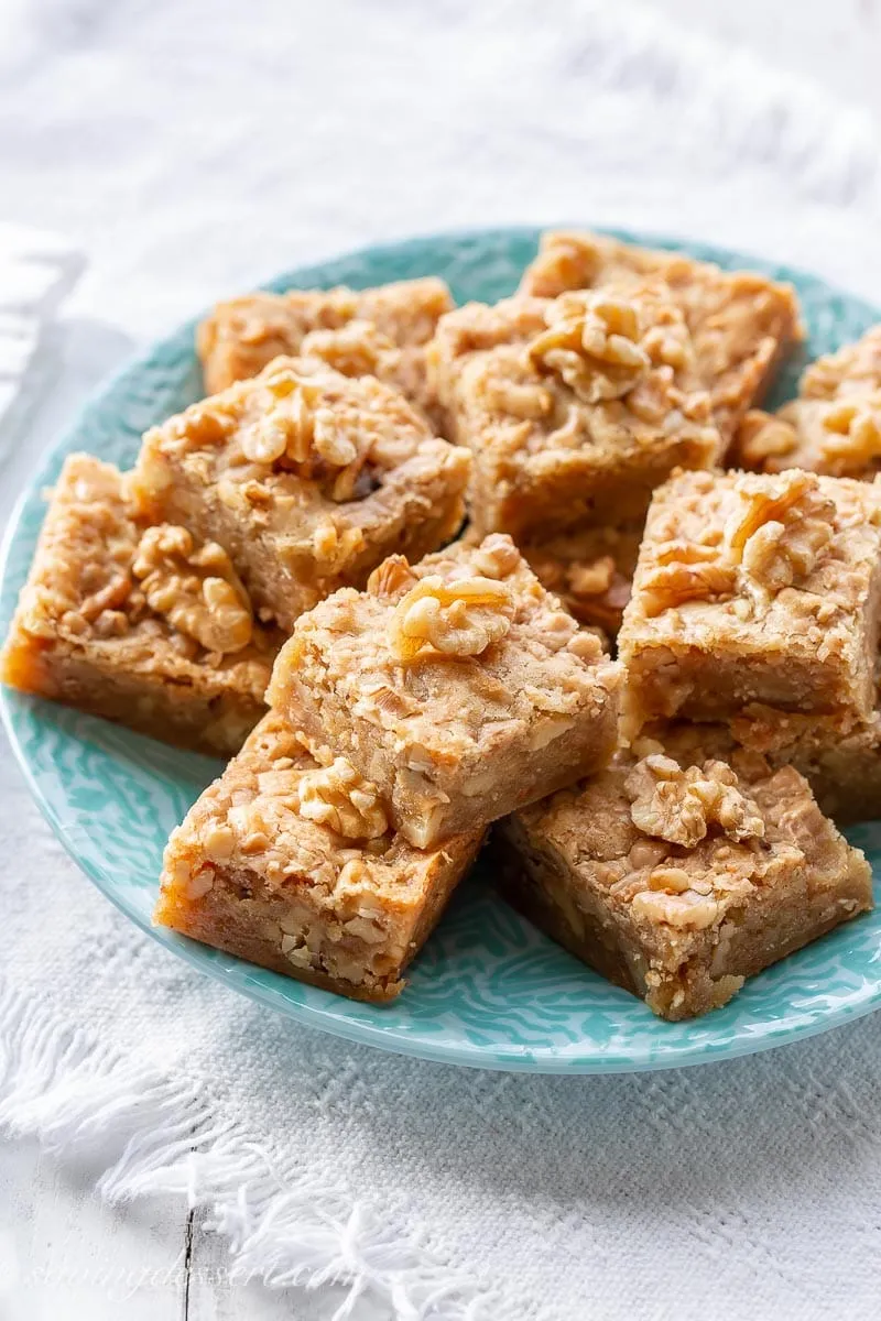 Easy Toffee Walnut Bars