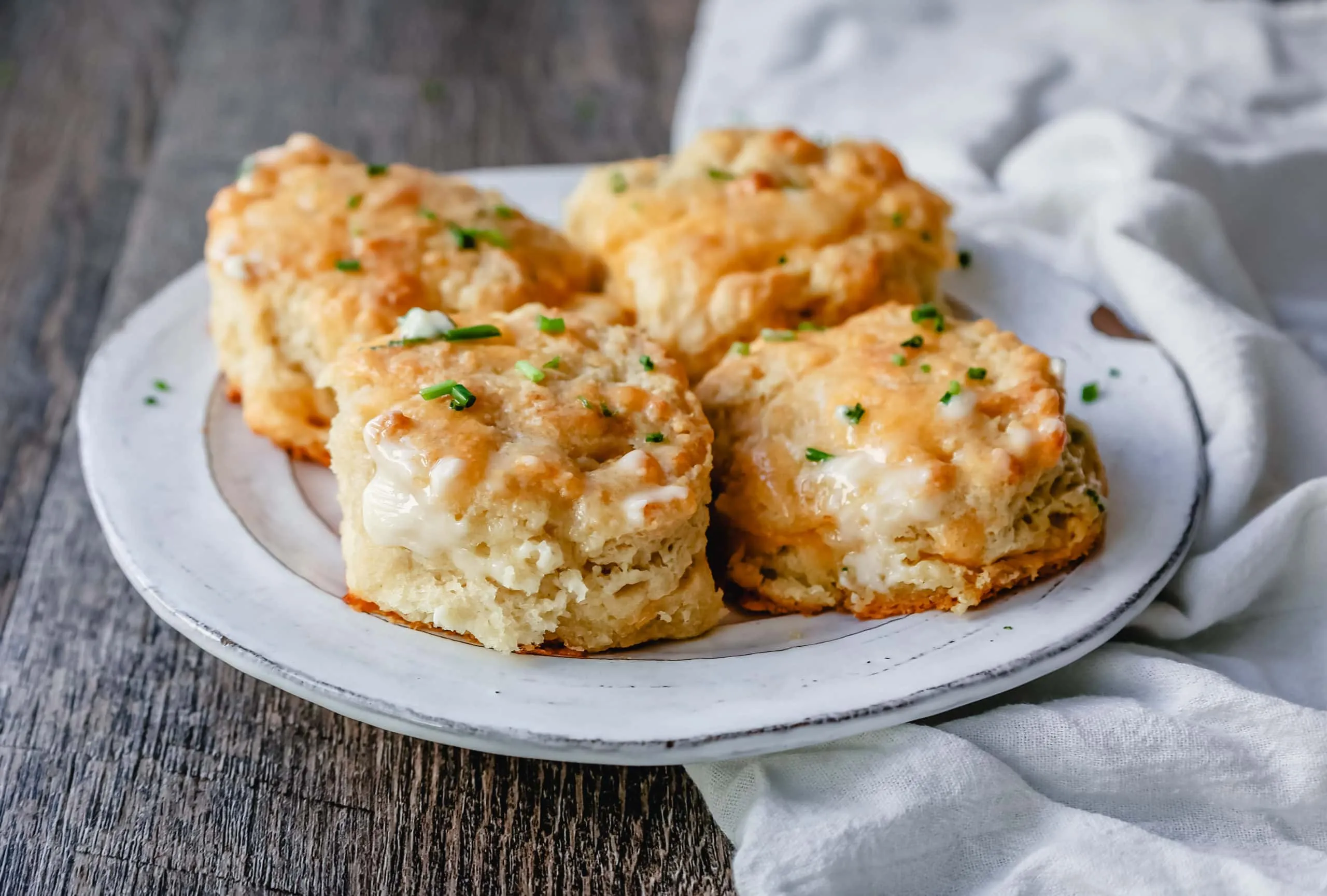 Garlic Cheese Biscuits Light