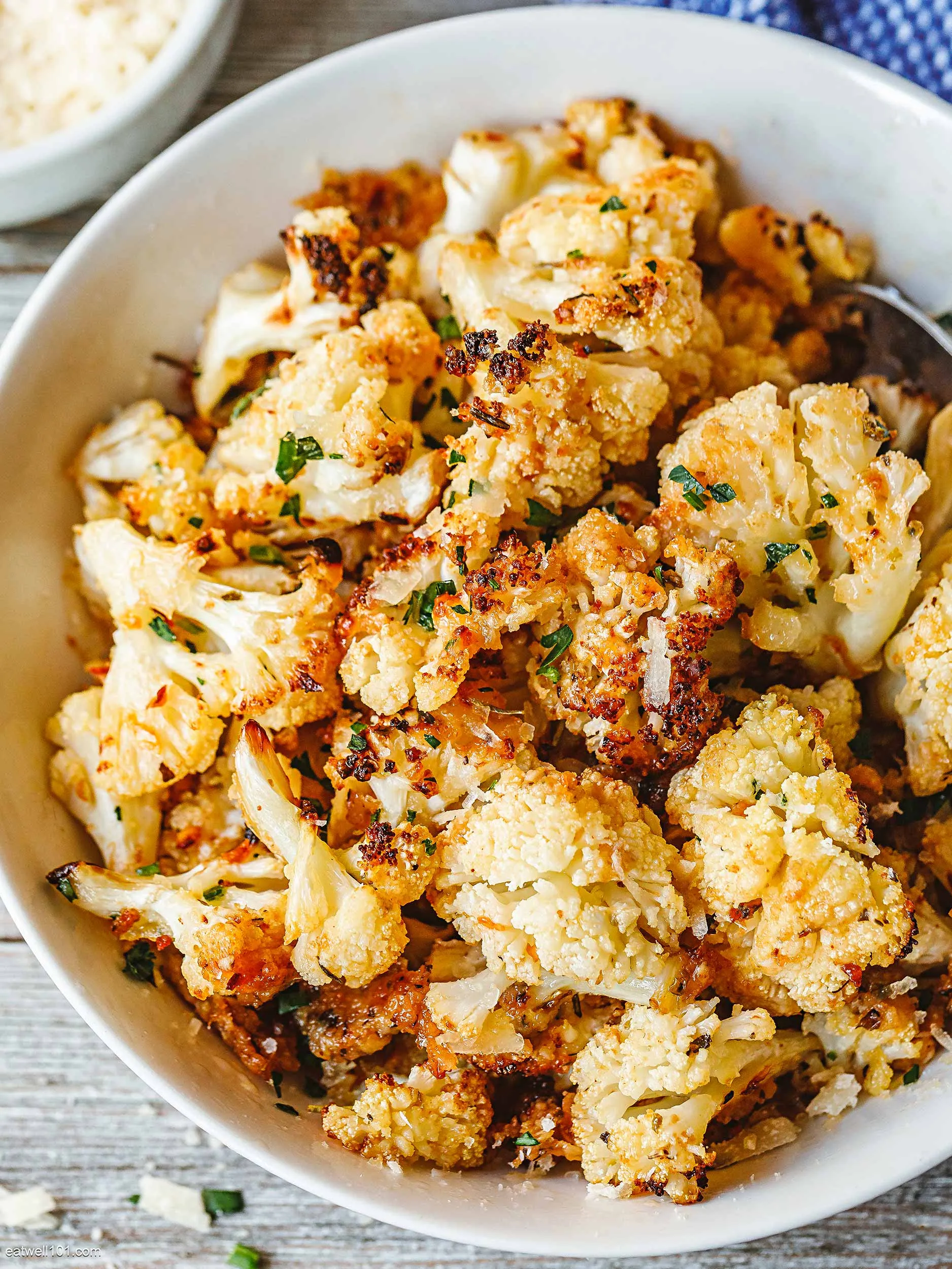 Garlic and Parmesan Oven Roasted Cauliflower