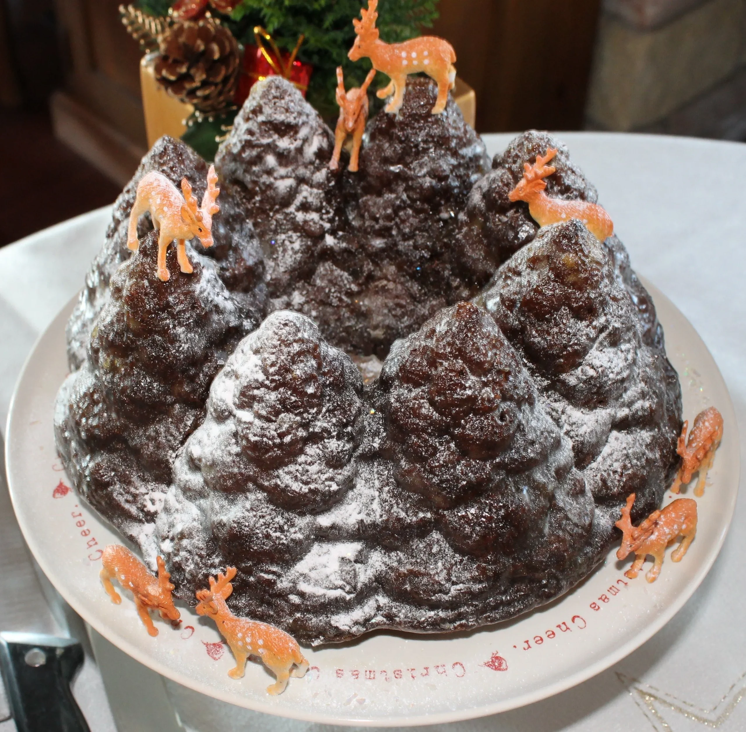 Gingerbread Christmas Tree Bundt Cake