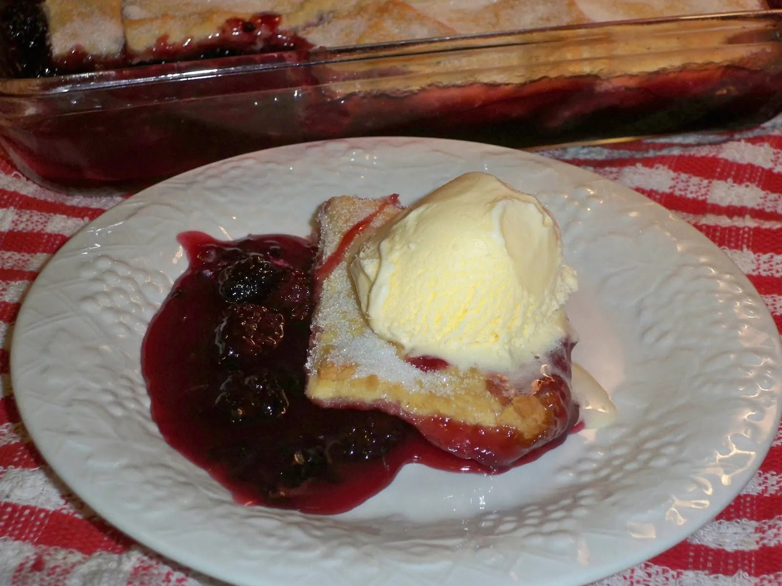 Gramma's Easy Berry Cobbler
