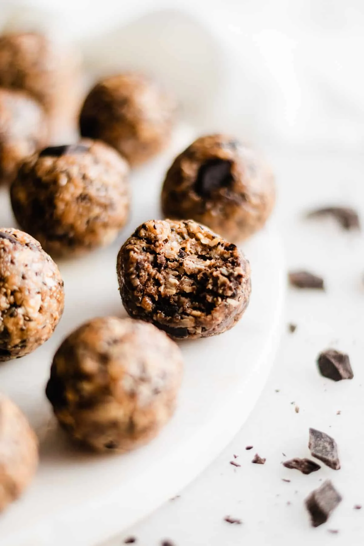 Healthy Raw Cookie Dough Energy Balls