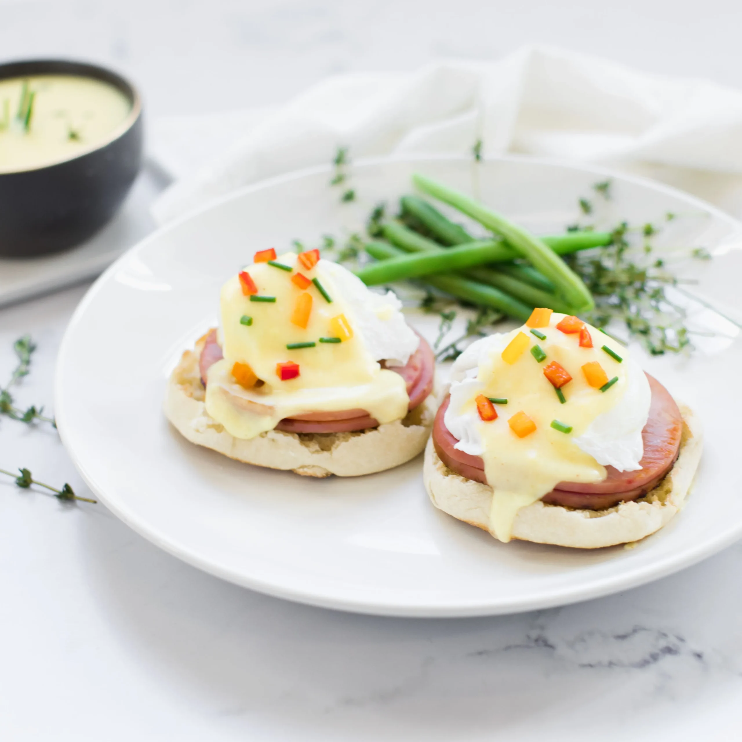 Healthy and Delicious Eggs Benedict