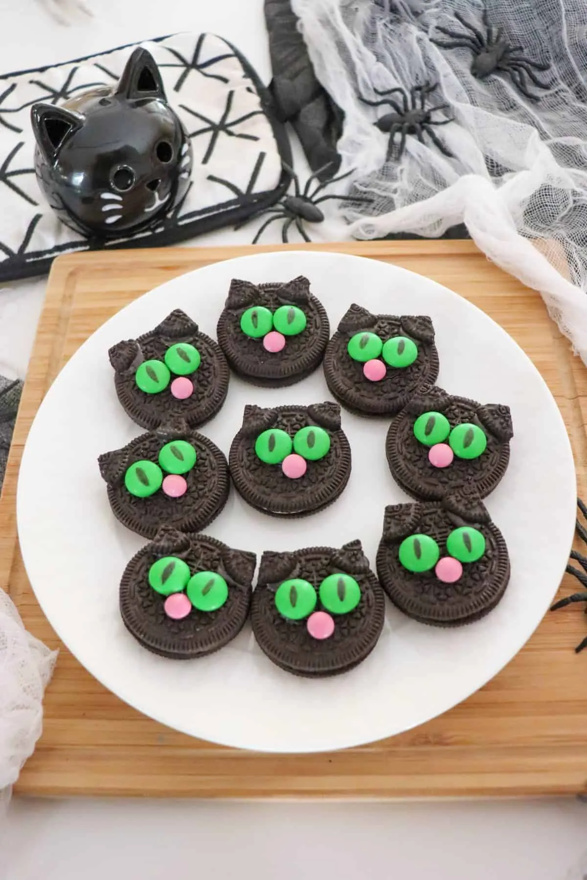 Hocus Pocus Oreo Black Cat Cookies