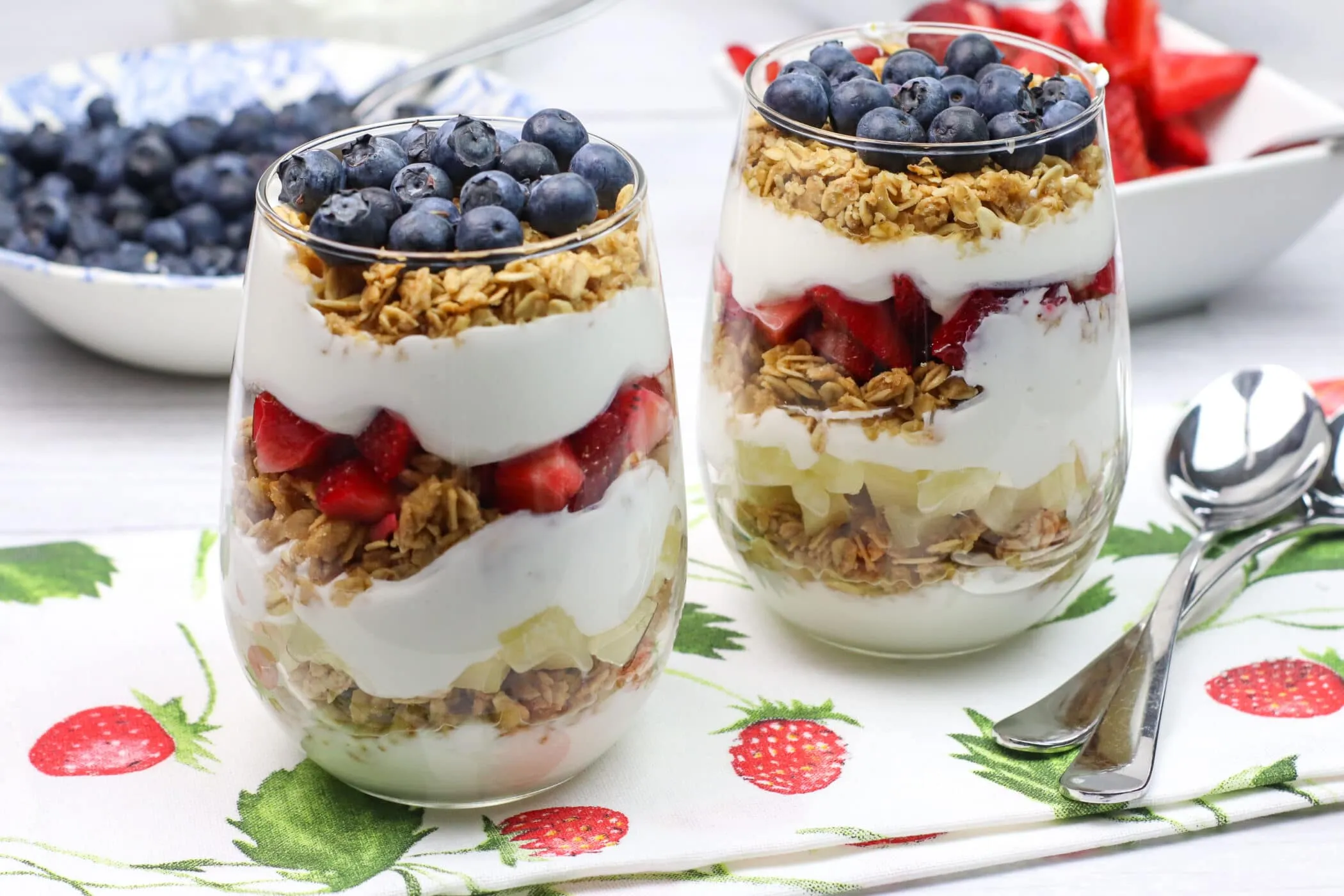Homemade Granola and Yogurt Parfaits