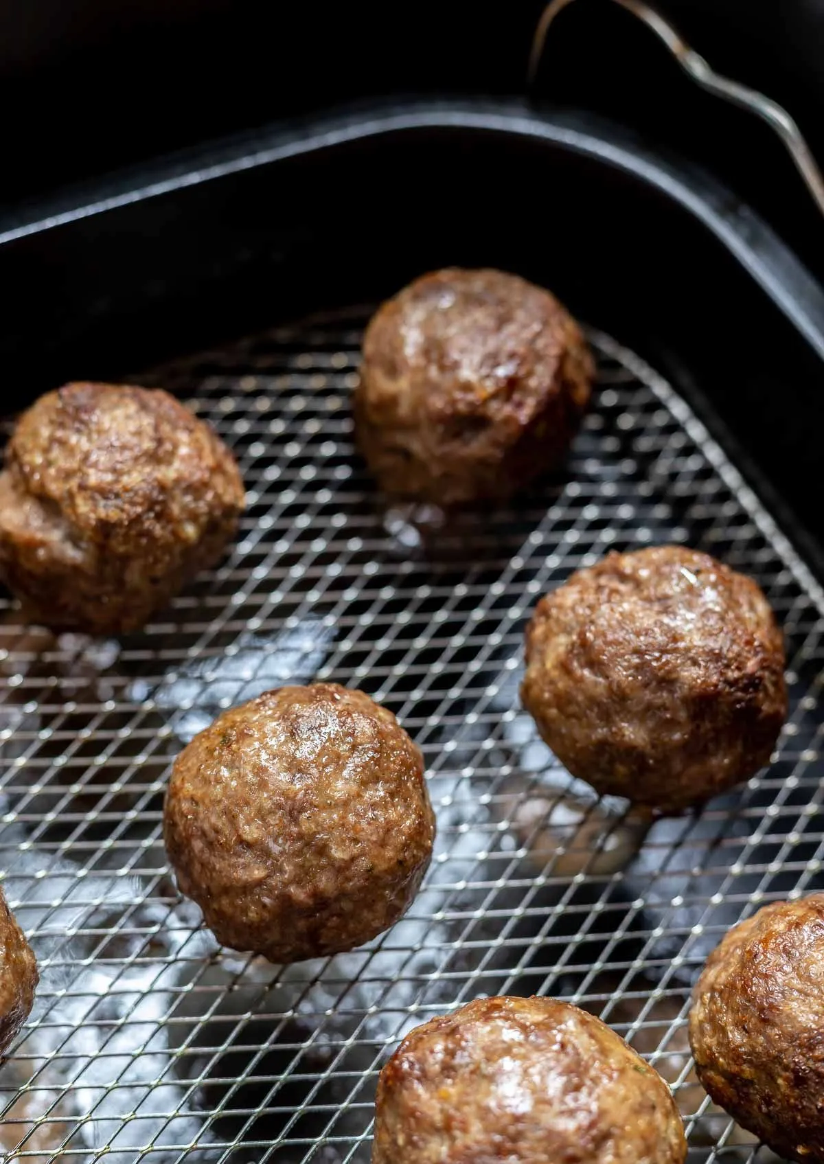 Juicy Air Fryer Meatballs