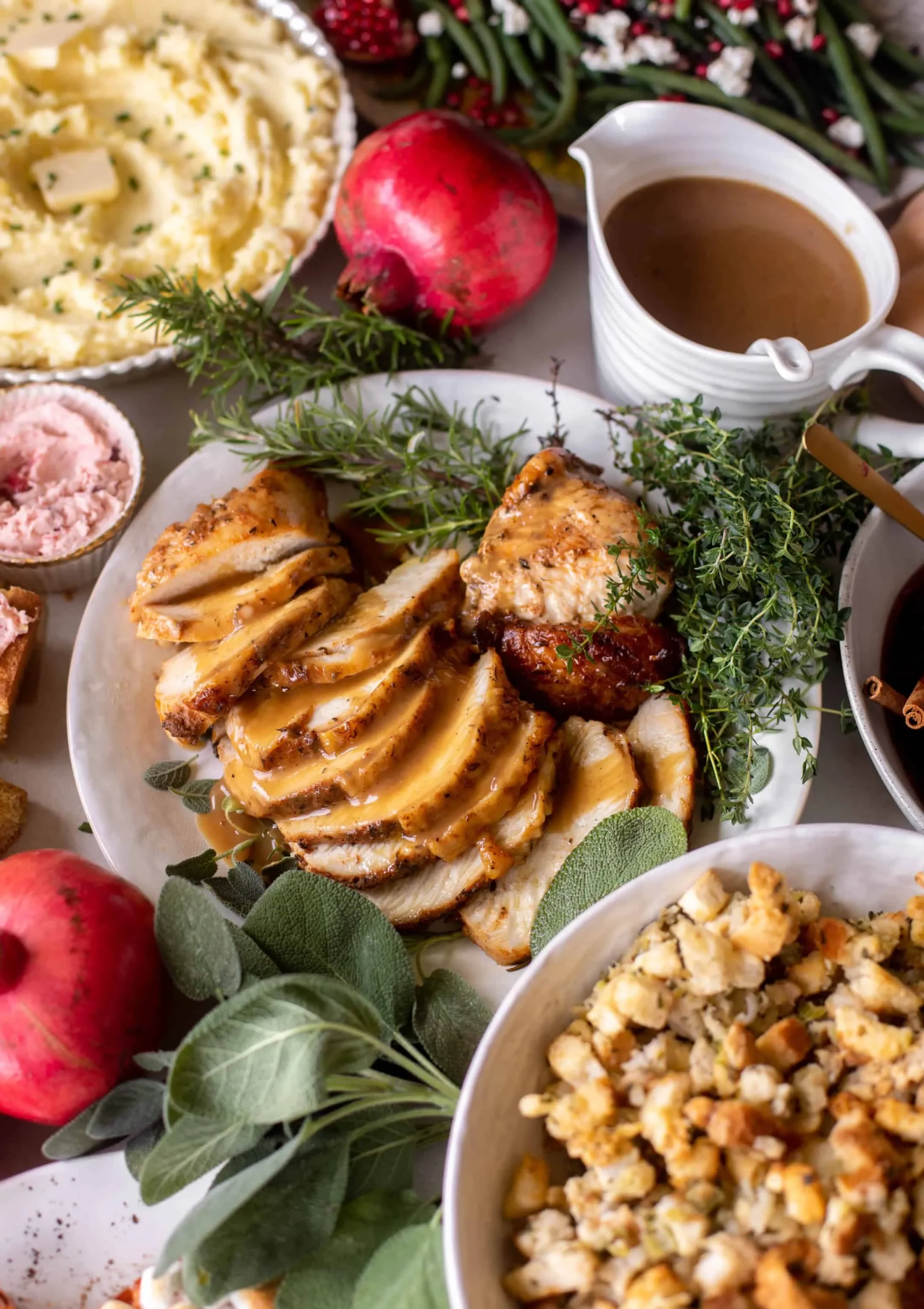 Juicy Roasted Turkey Breast Gravy