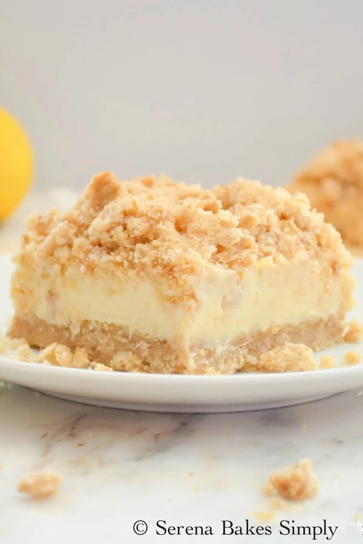 Lemon Cheesecake with Nut Crumble