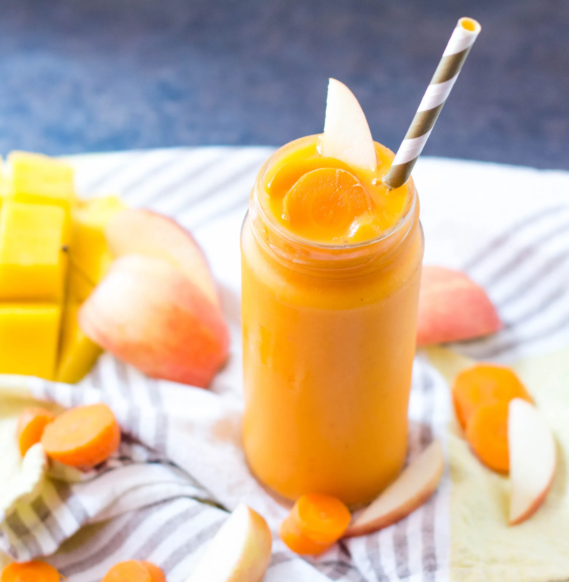 Mango Carrot Ginger Smoothie