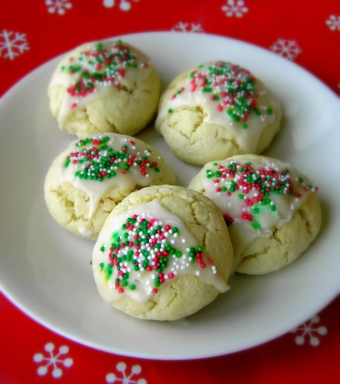 Mary's Christmas Anise Cookies