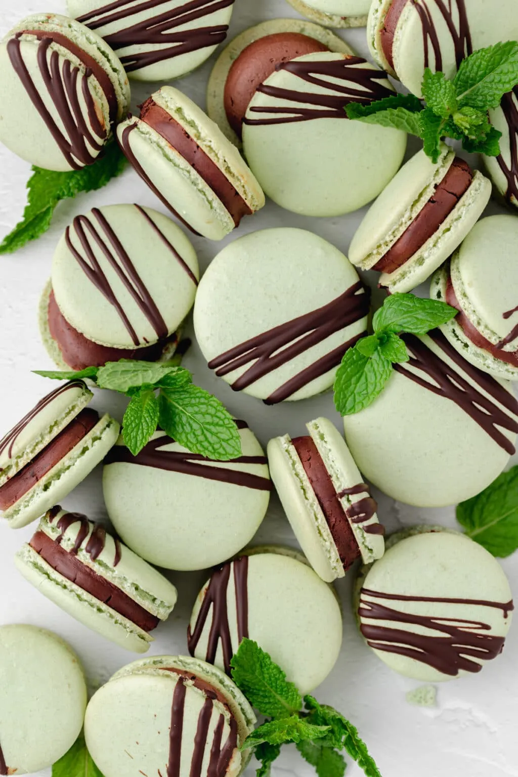 Mint Chocolate French Macarons