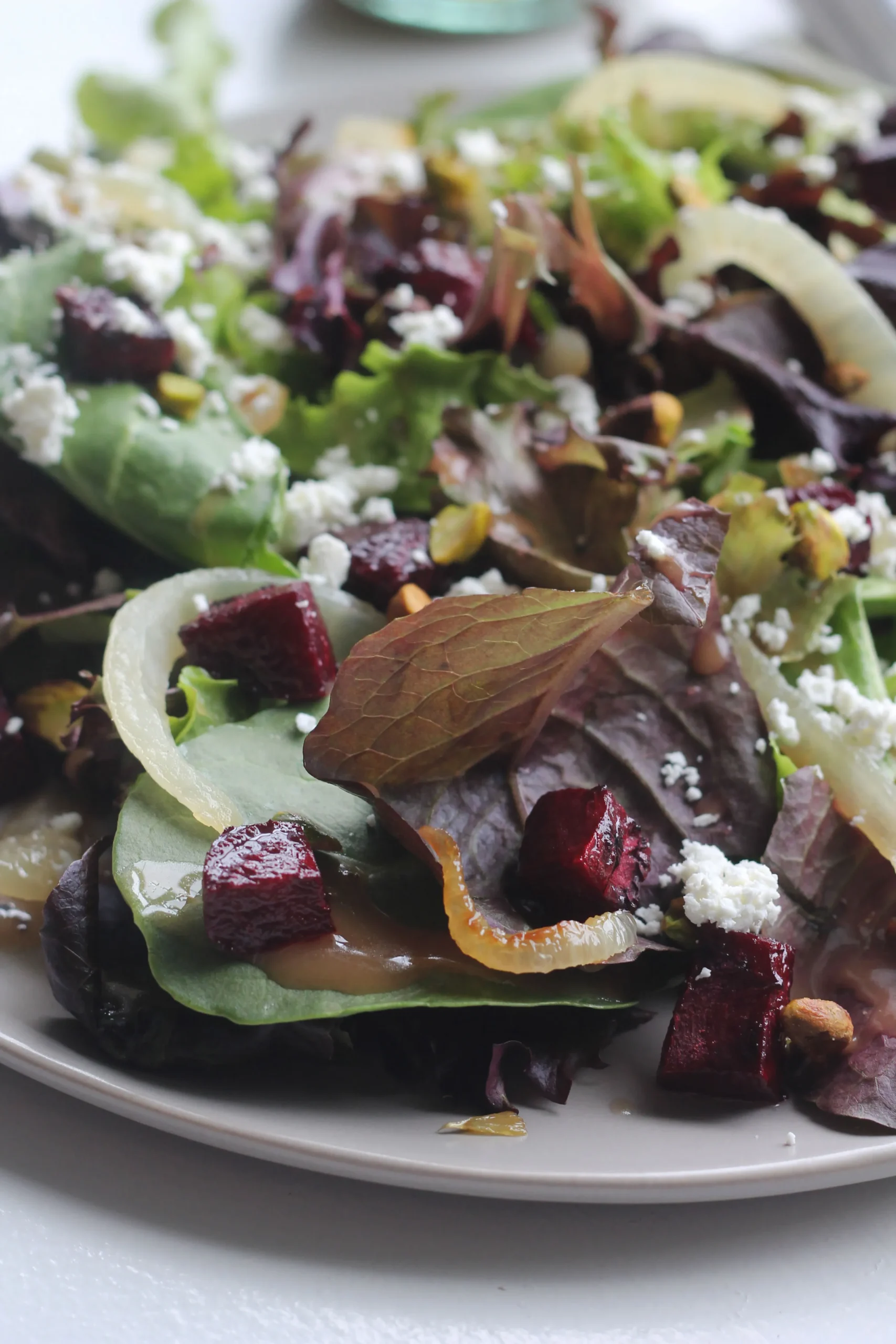 Mixed Greens with Roasted Beets and Toasted Walnuts