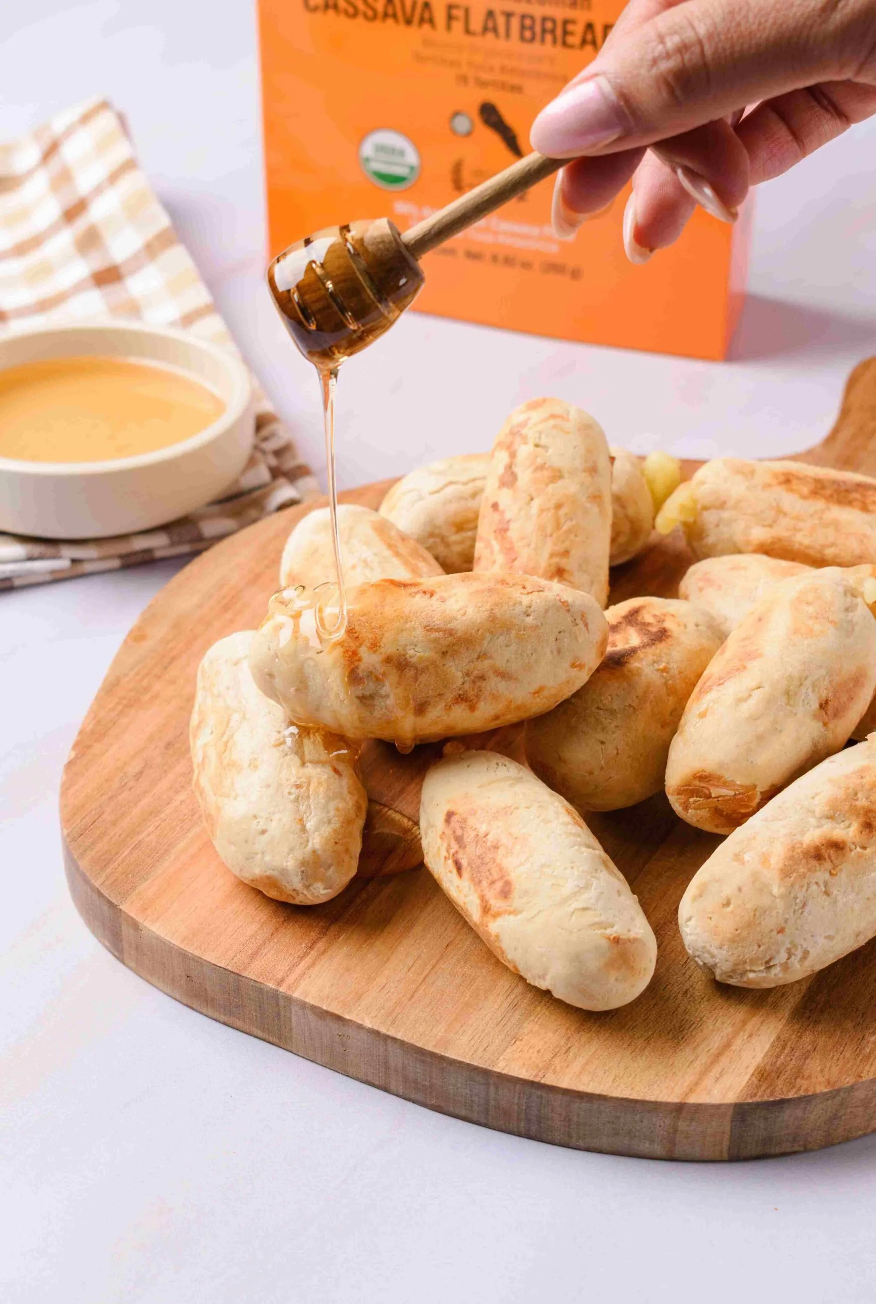 Muchines de Yuca Rellenos de Queso