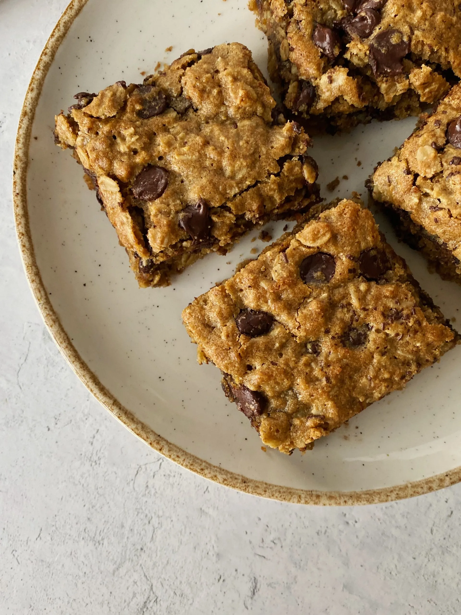 Oatmeal Chocolate Chip Bars LLL