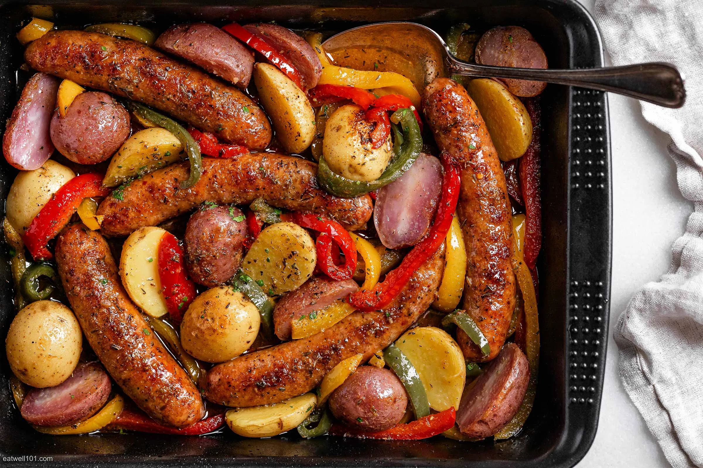 One Pot Italian Sausages Braised with Potatoes