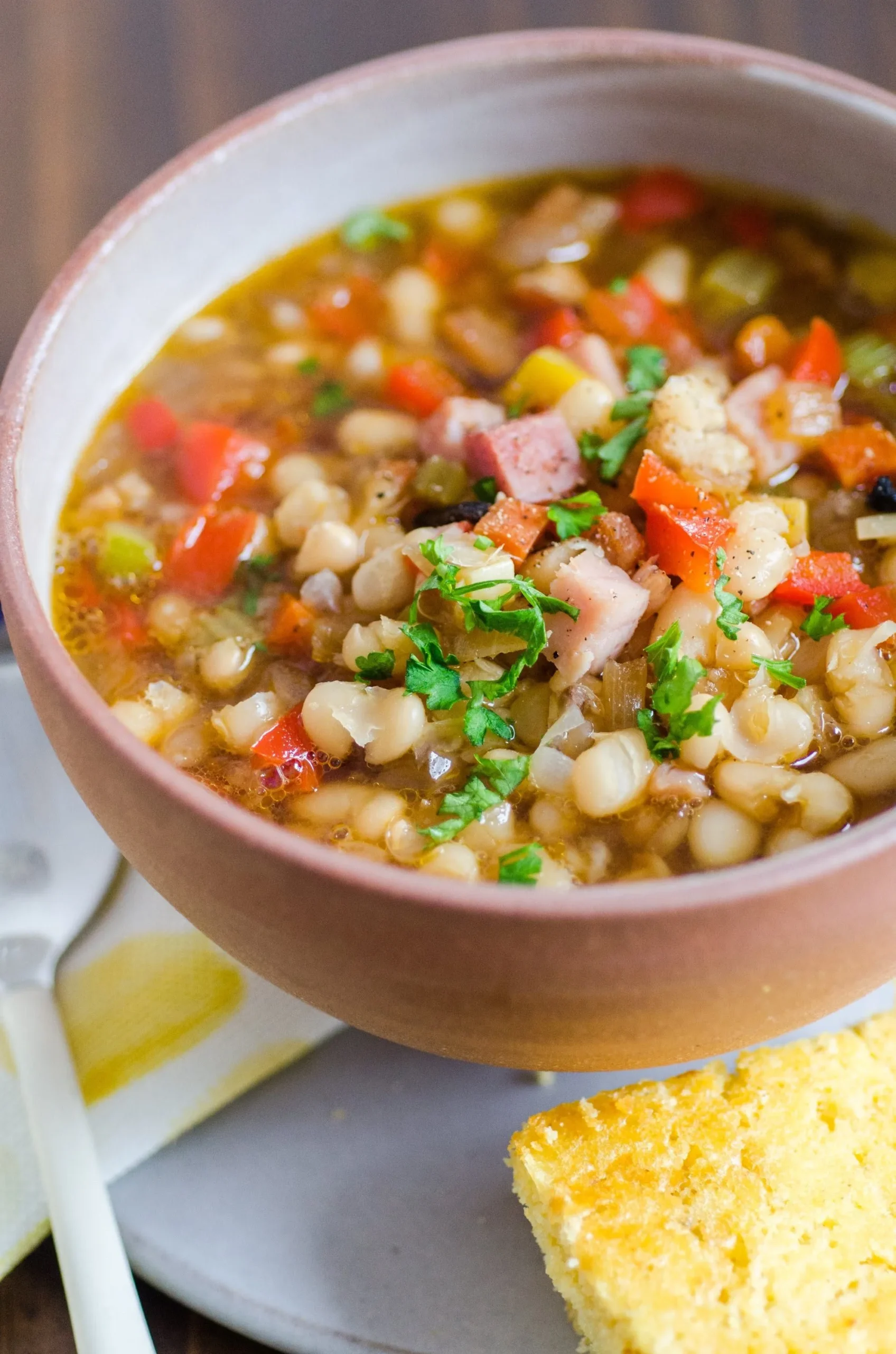 One Pot White Bean Bacon Garlic Soup