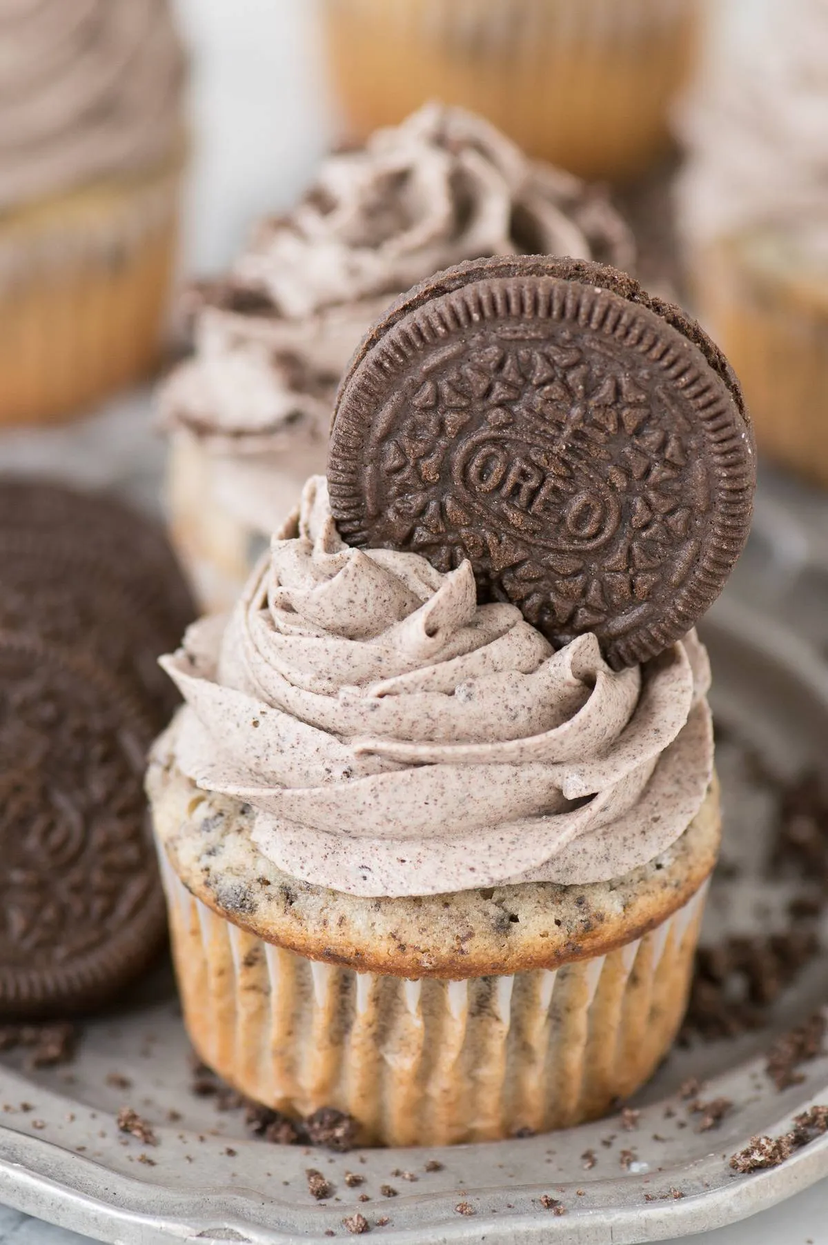 Oreo Cookies and Cream Cupcakes