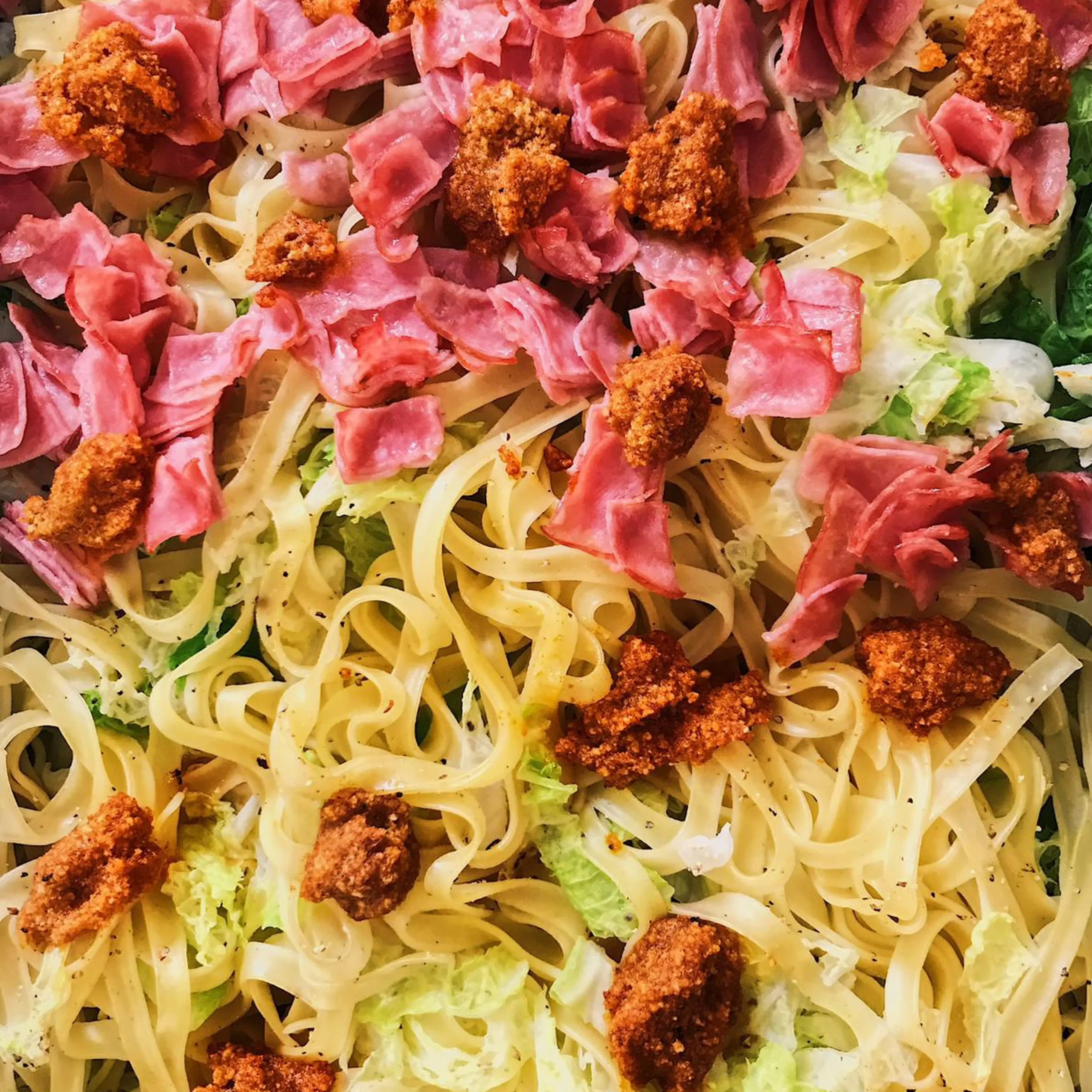 Pasta Garlic and Savoy Cabbage Threads MF