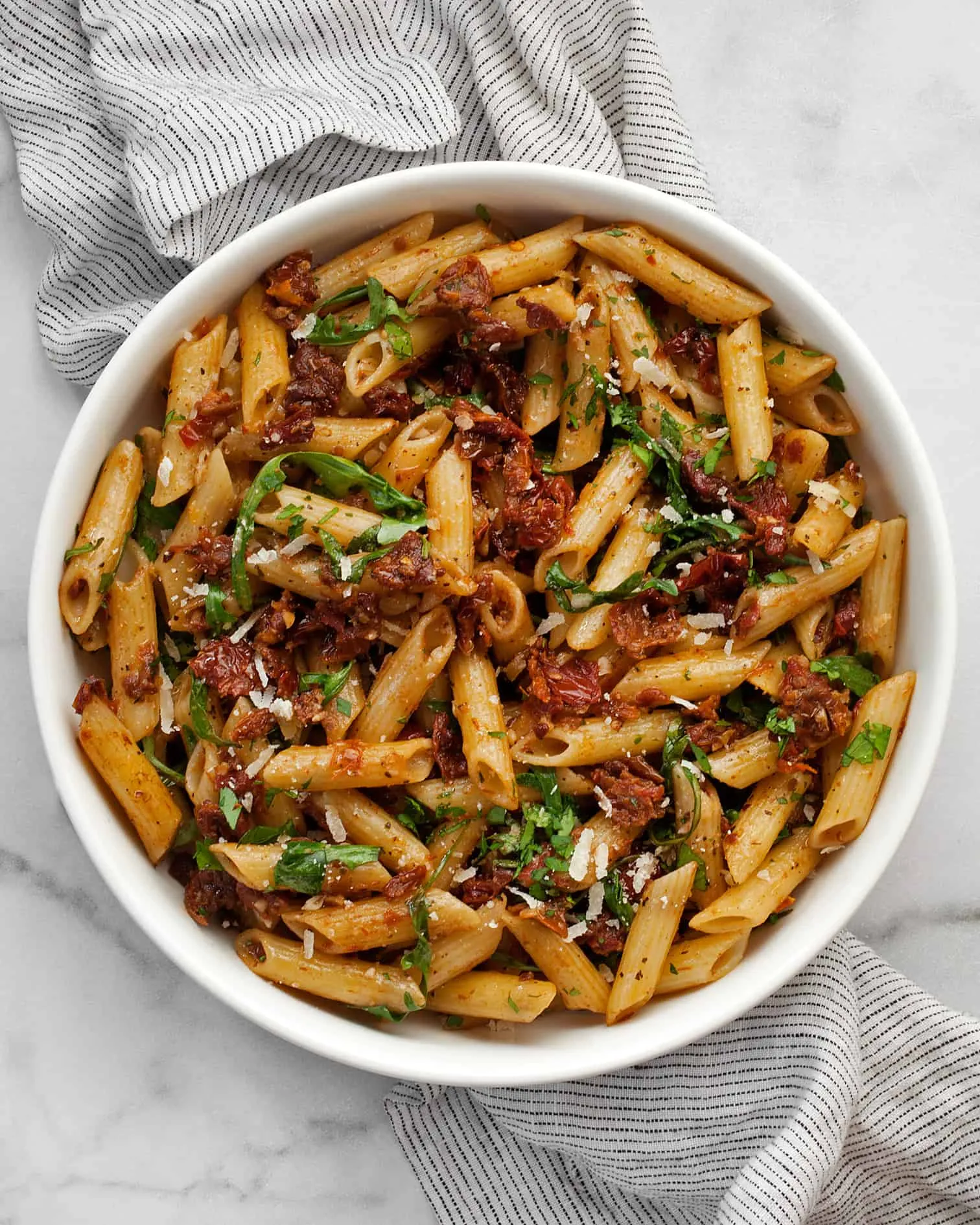 Pasta with Garlic and Sun-Dried Tomatoes