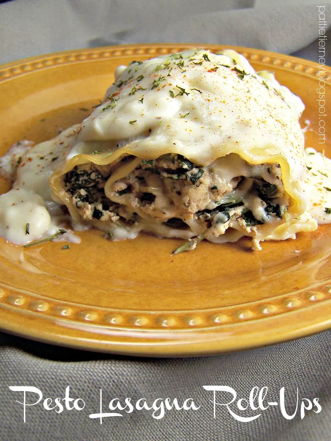 Pesto Cheese Lasagna Roll Ups