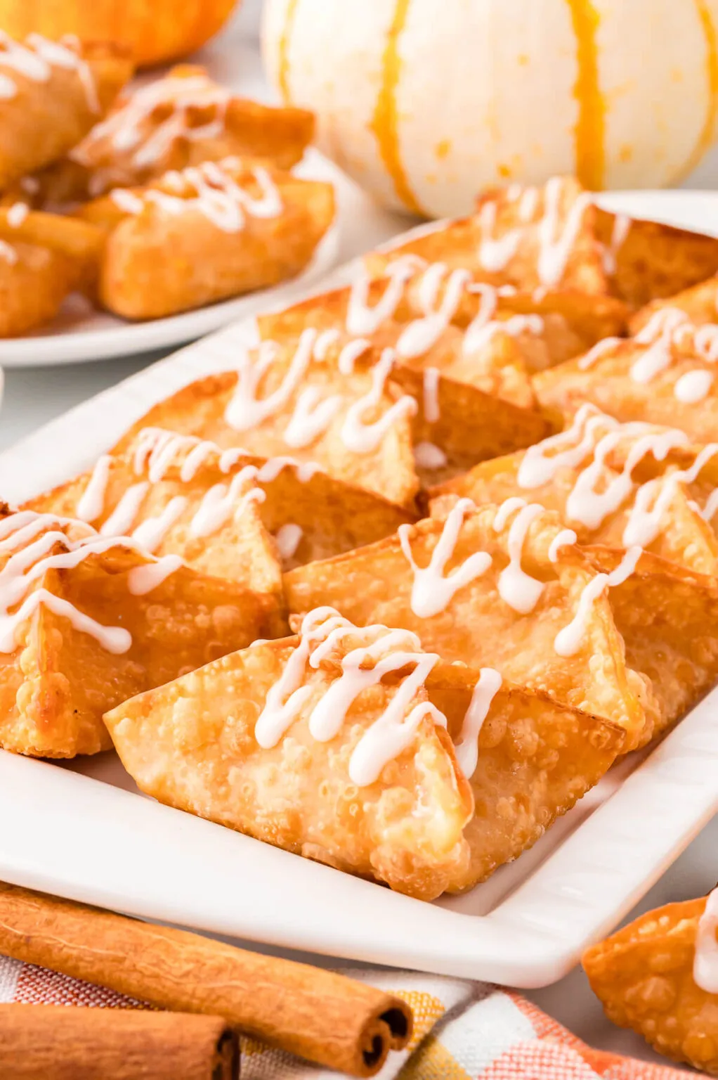 Pumpkin Cream Cheese Wontons with Maple Glaze