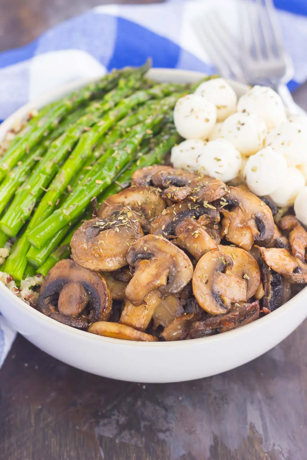 Quinoa Pilaf Asparagus Button Mushrooms