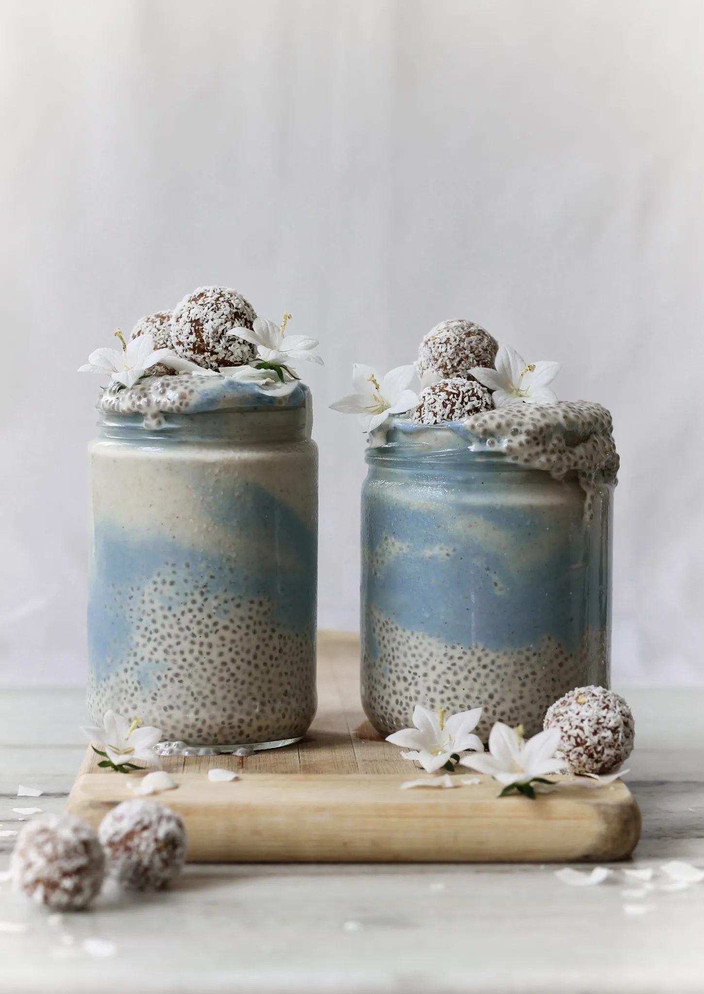 Rawnice Sky Blue Spirulina Smoothie