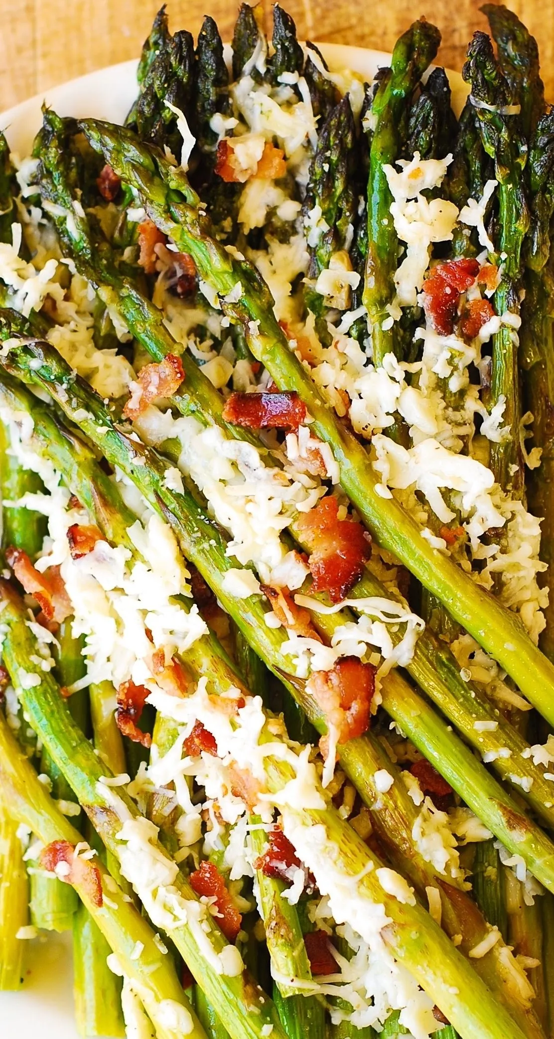Roasted Asparagus with Garlic and Bacon