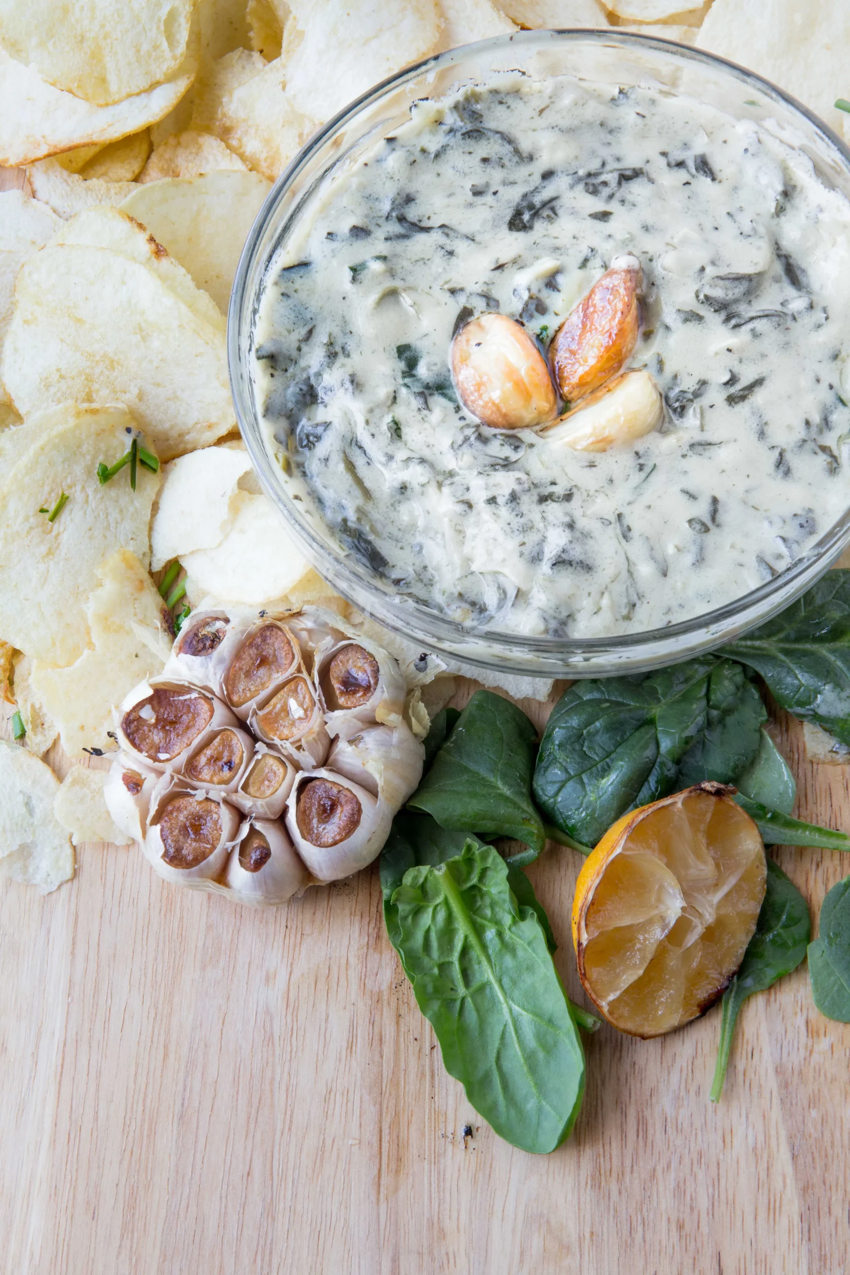 Roasted Garlic Spinach Artichoke Dip