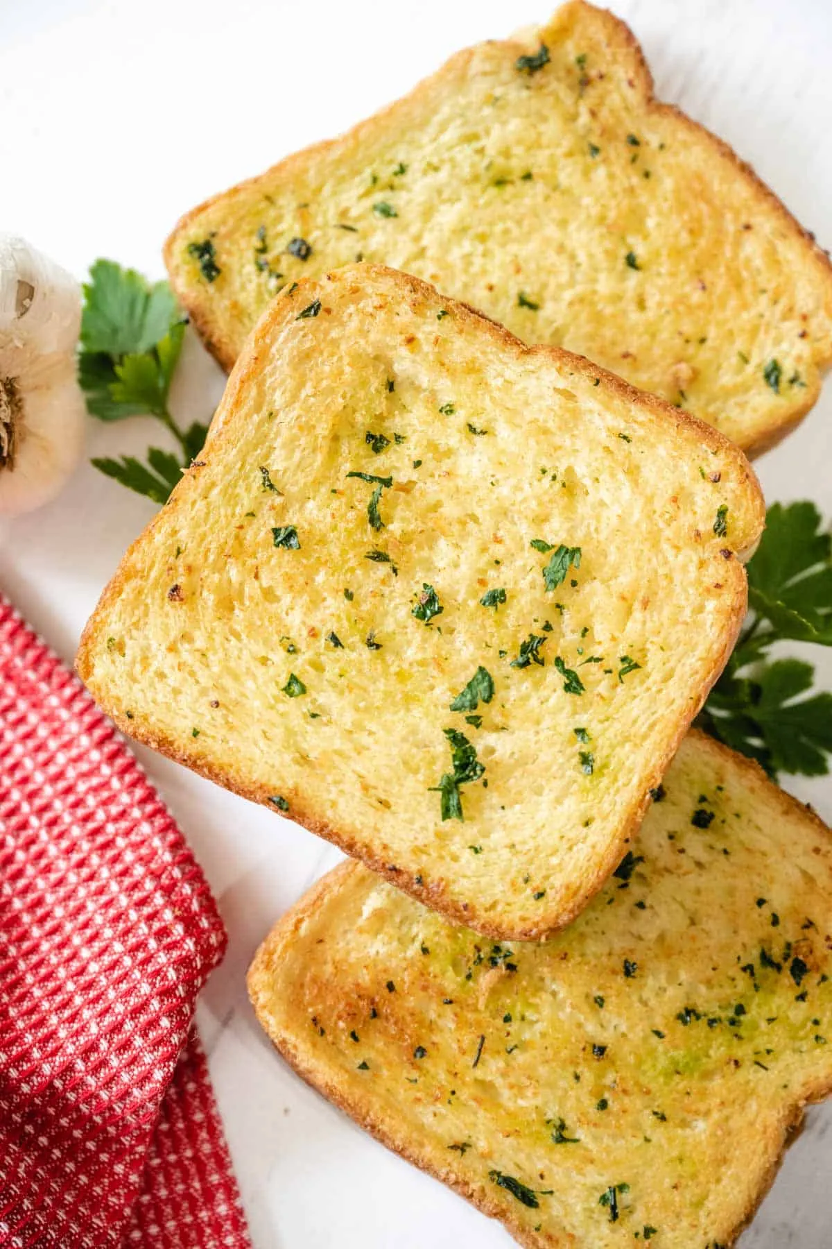 Smokehouse Garlic Cheese Bread
