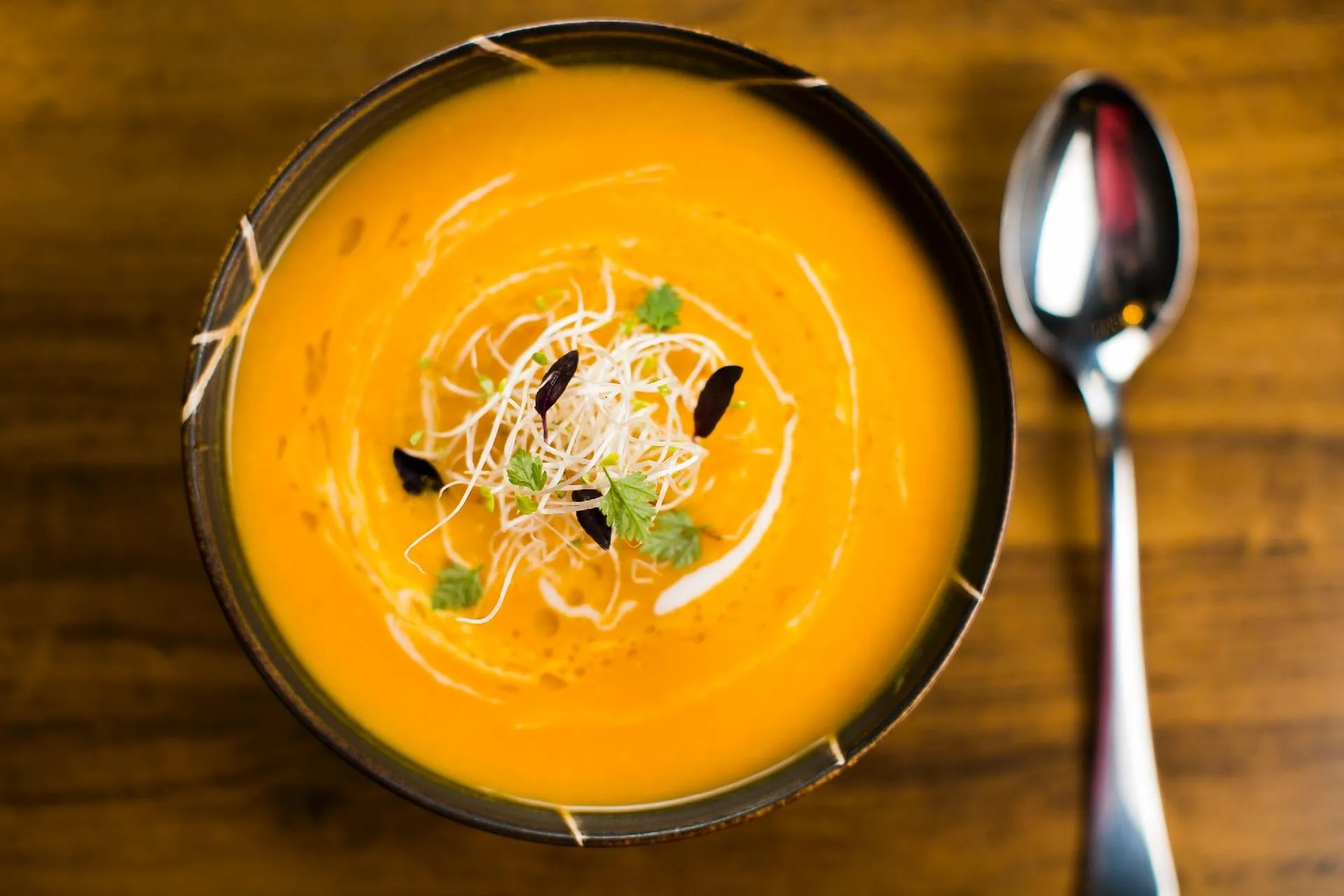 Sopa de Cenoura com Curry